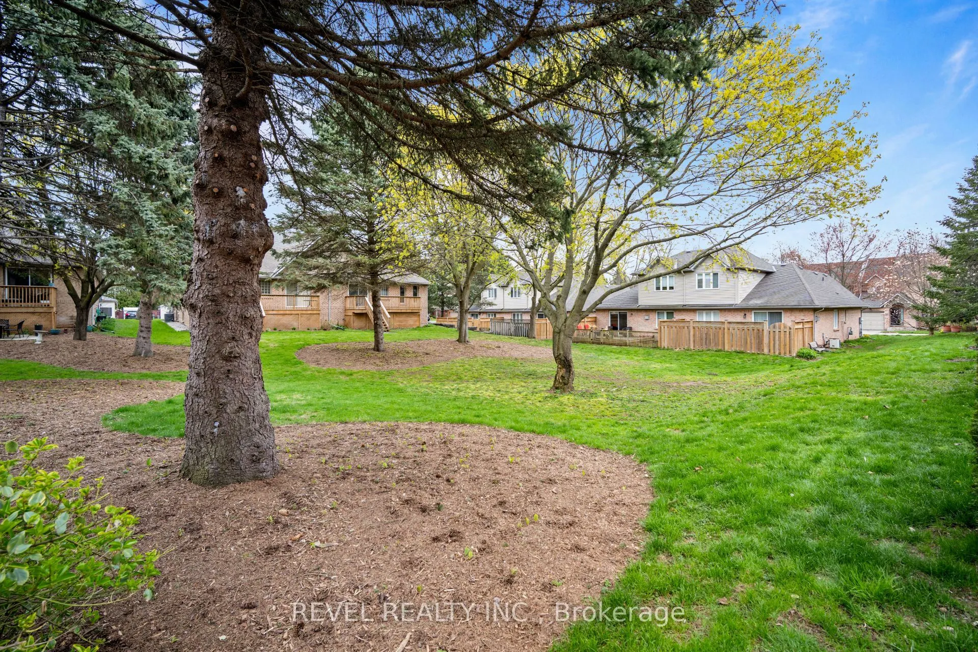 320 Hamilton Drive #10