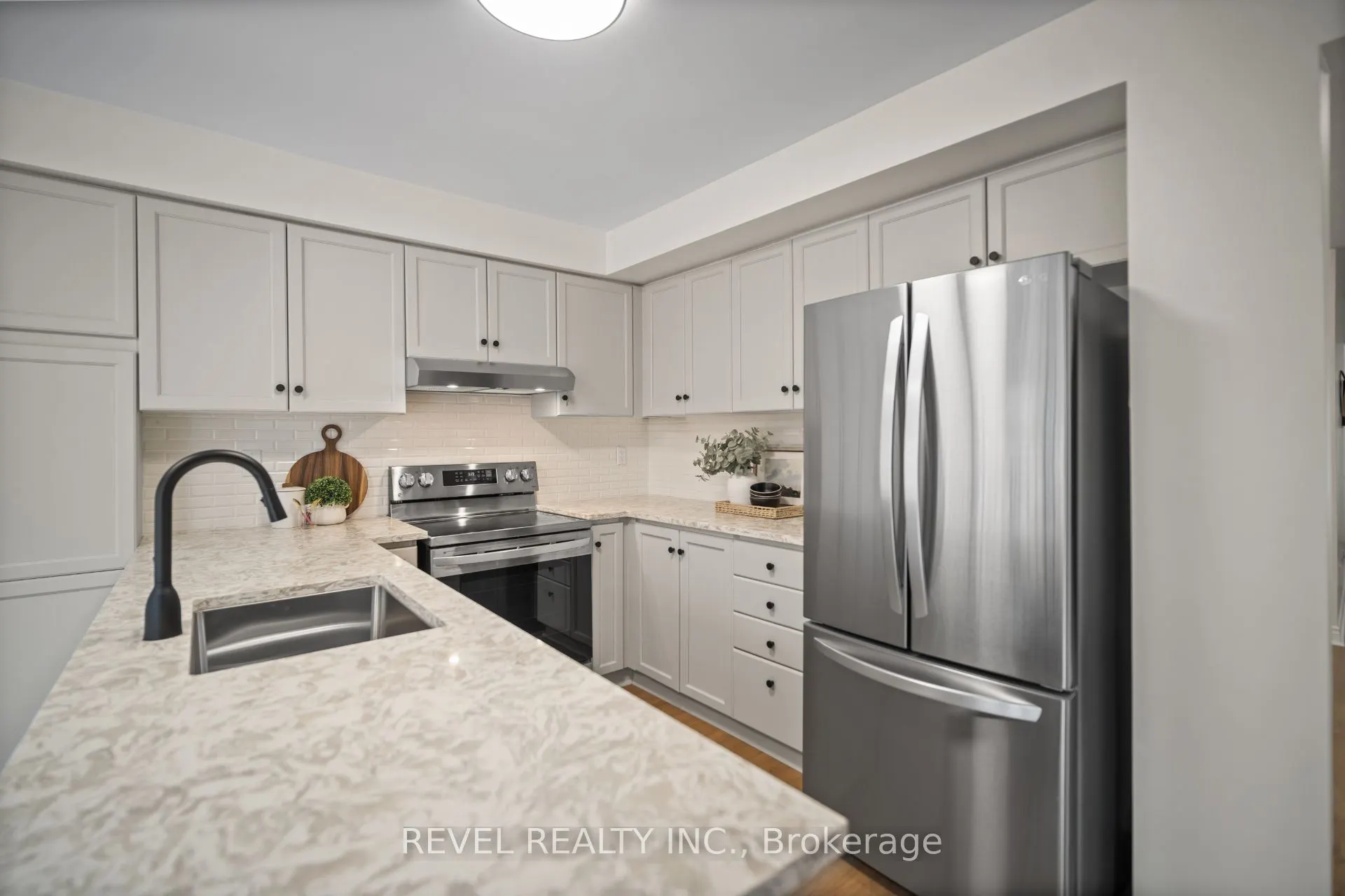 320 Hamilton Drive #10