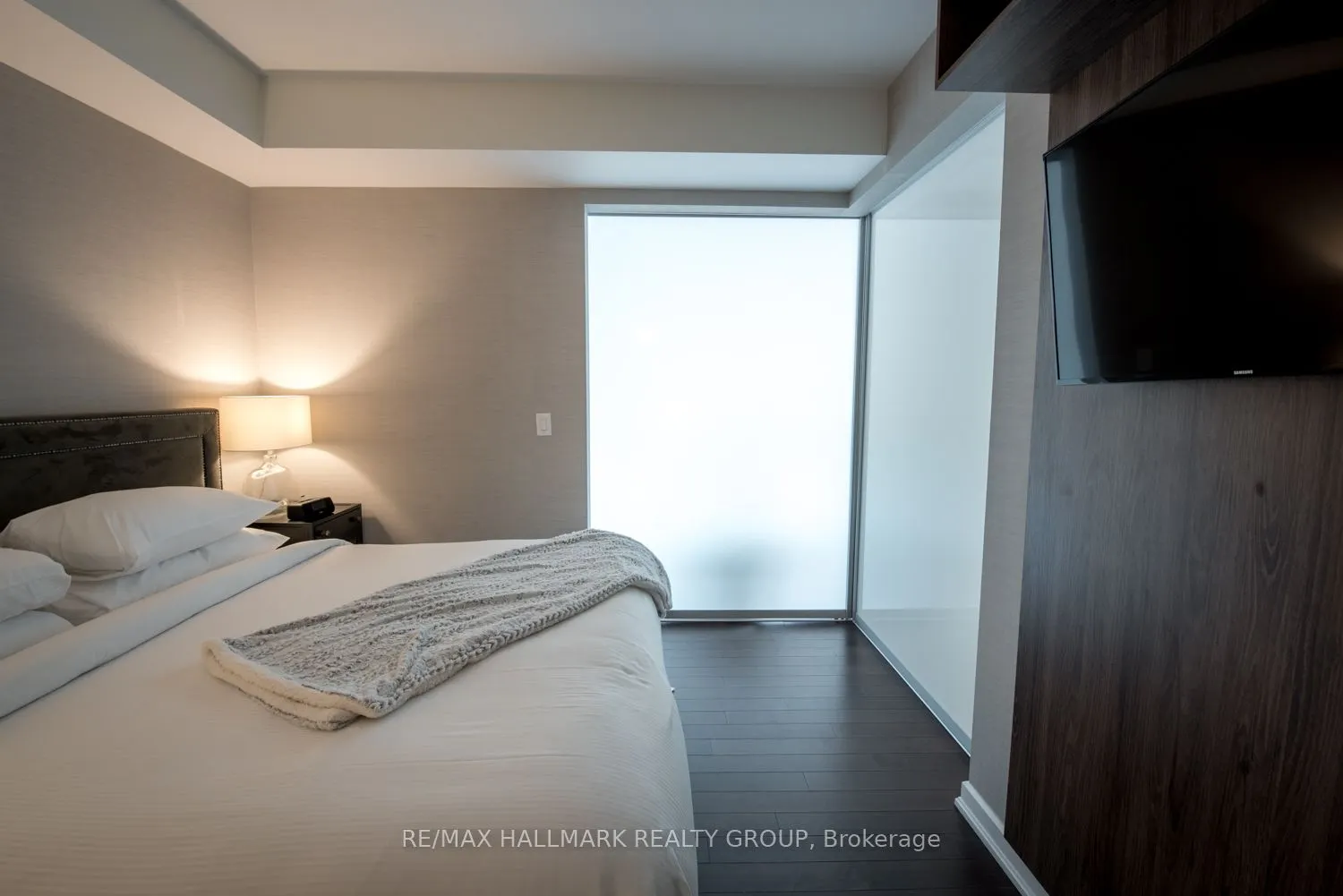 300 Lisgar Street #201