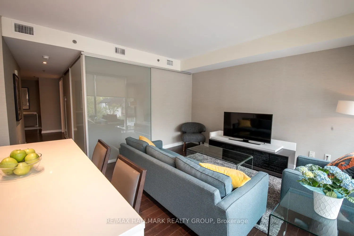 300 Lisgar Street #201