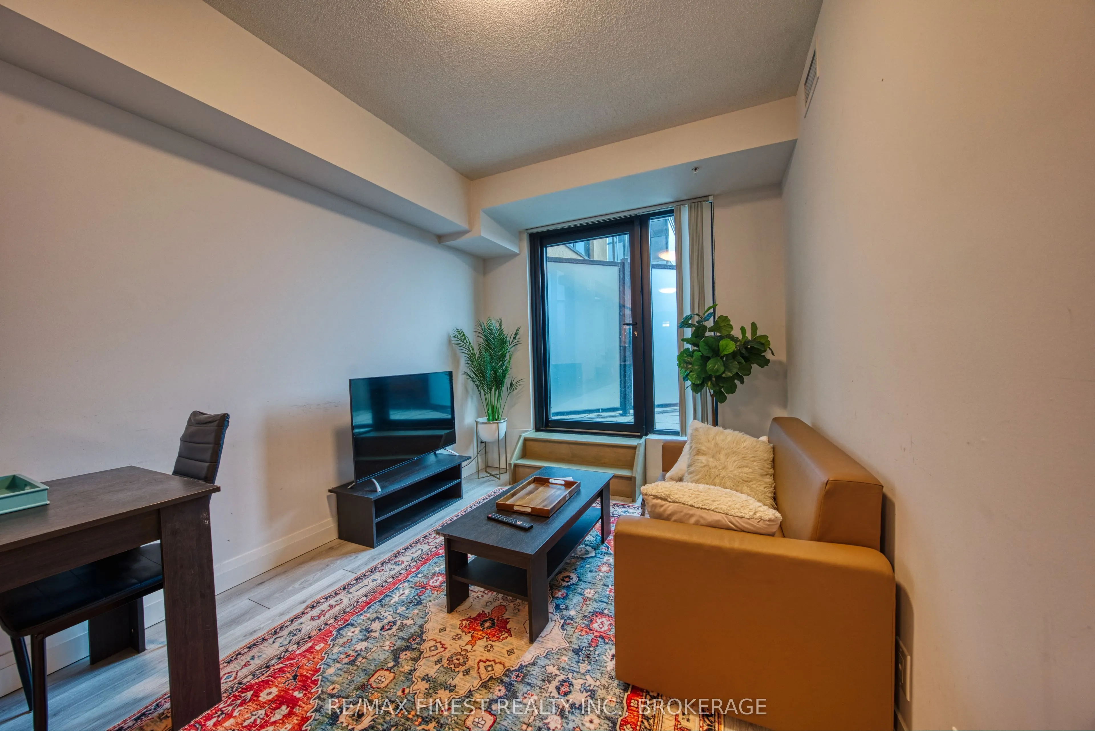 652 Princess Street #522