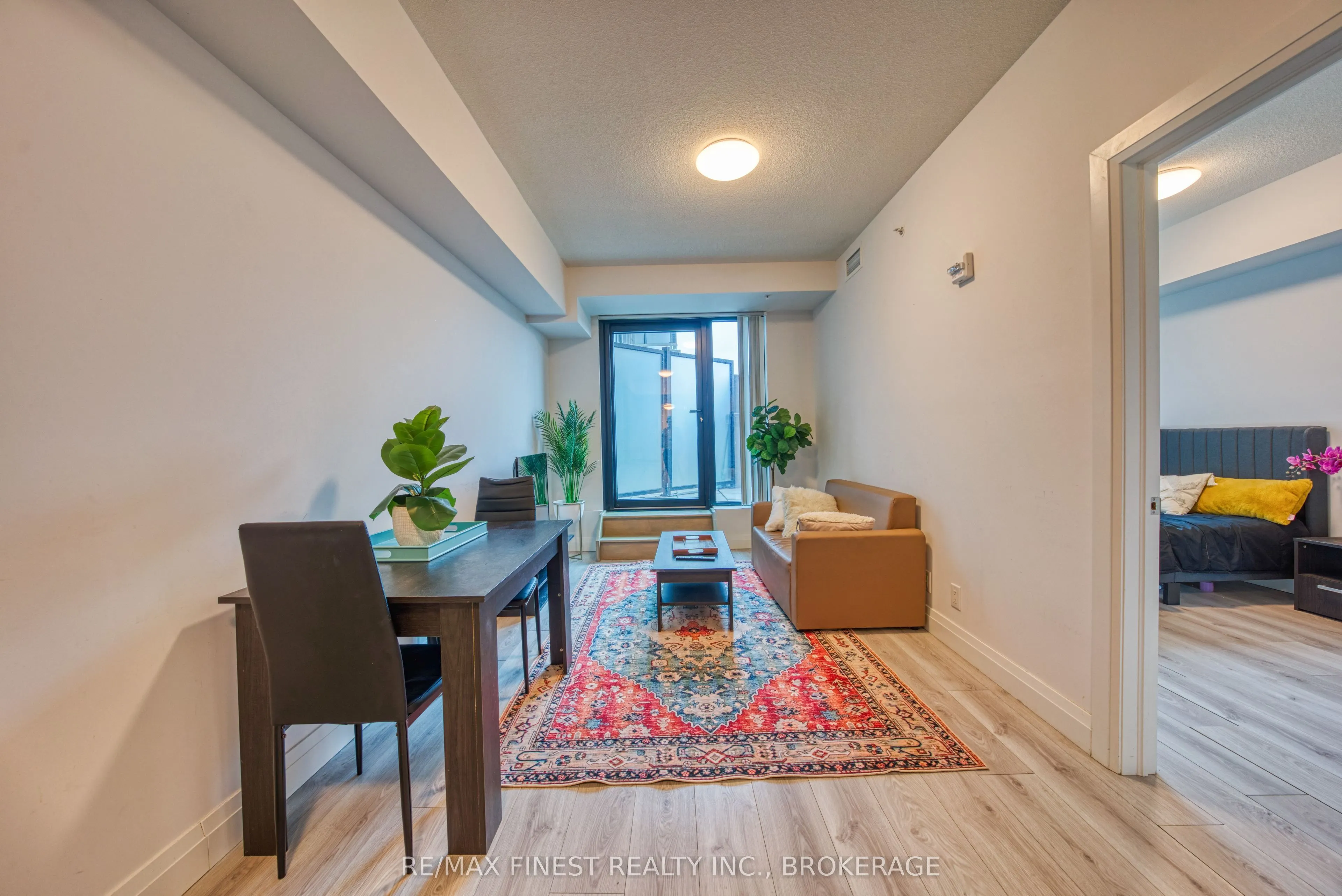 652 Princess Street #522