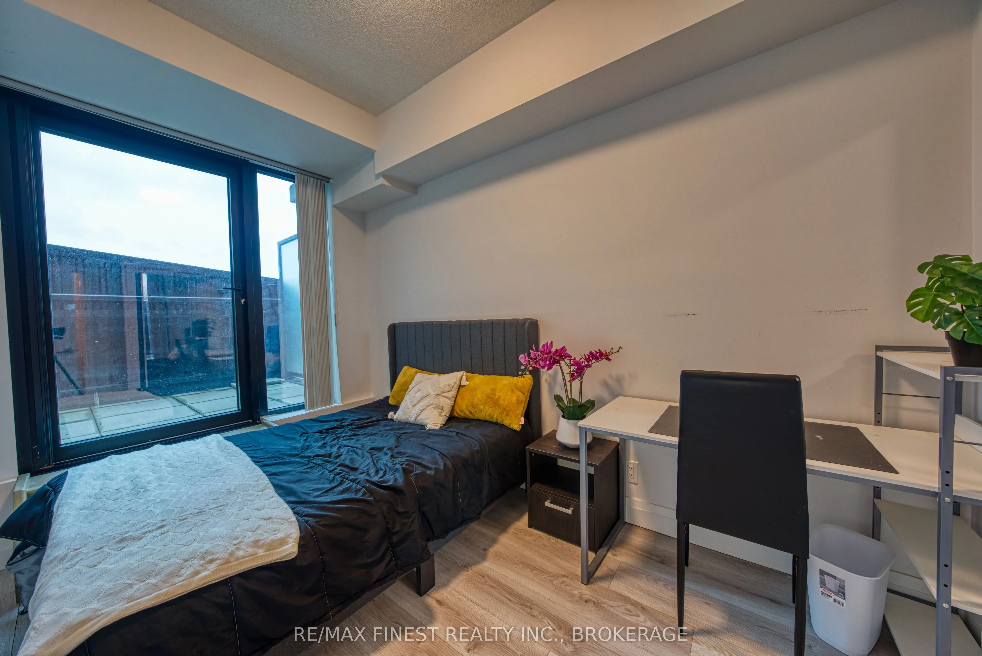652 Princess Street #522