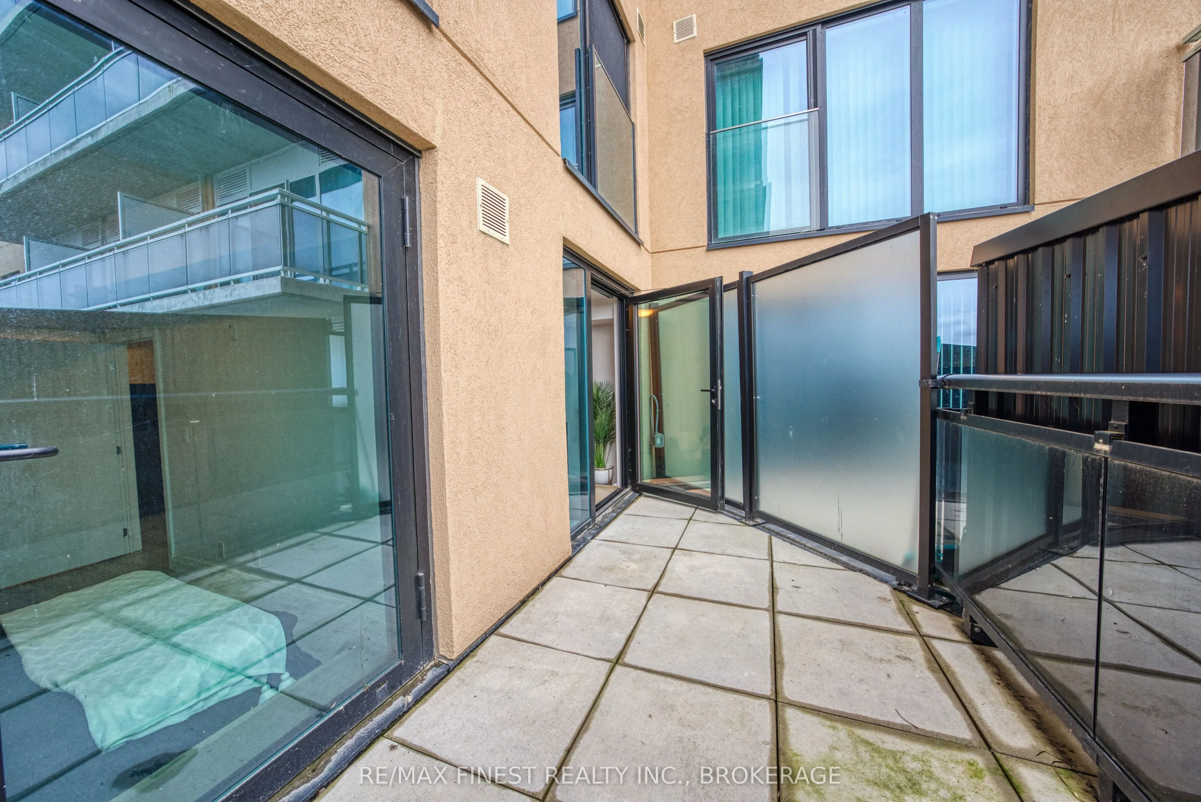 652 Princess Street #522