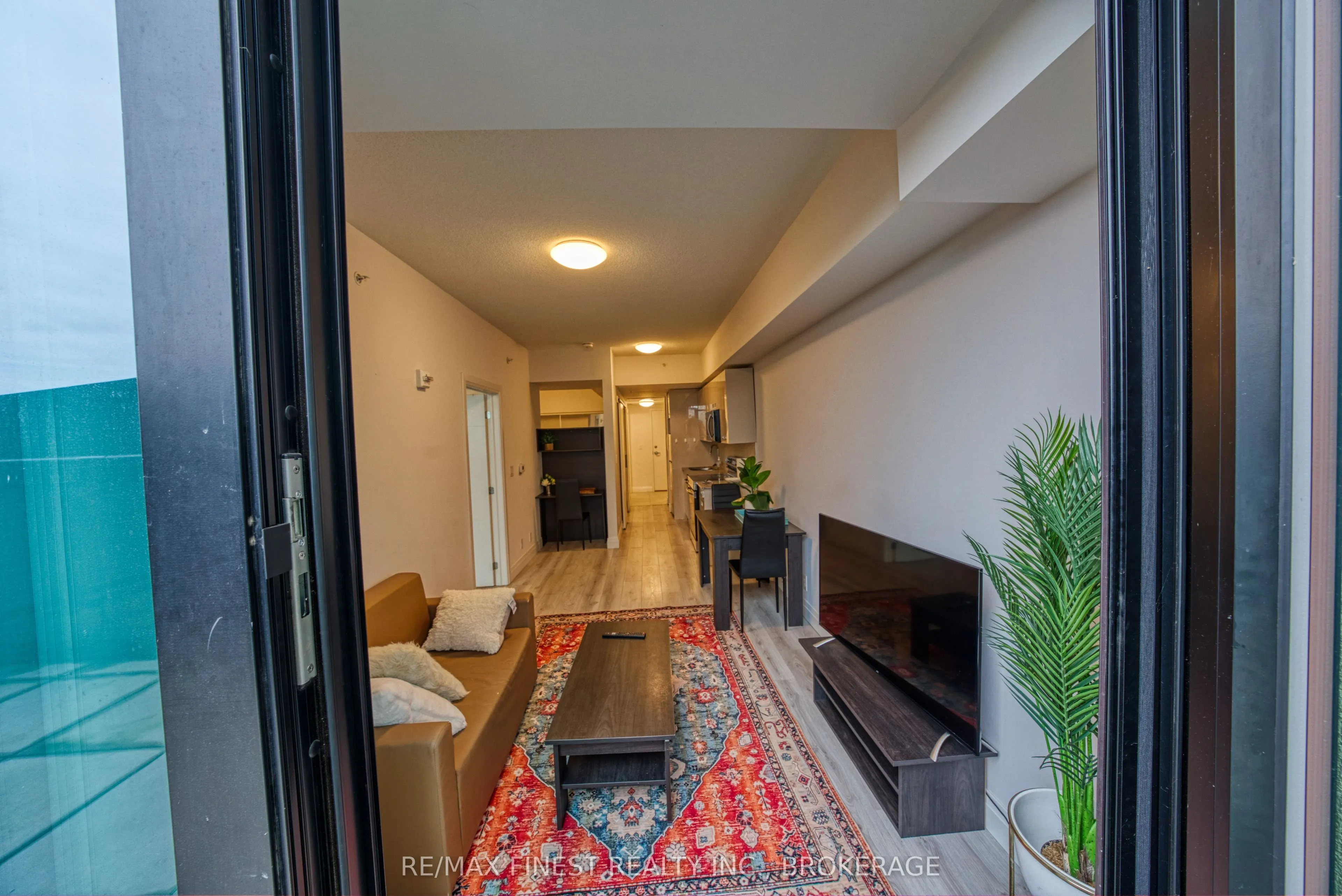 652 Princess Street #522