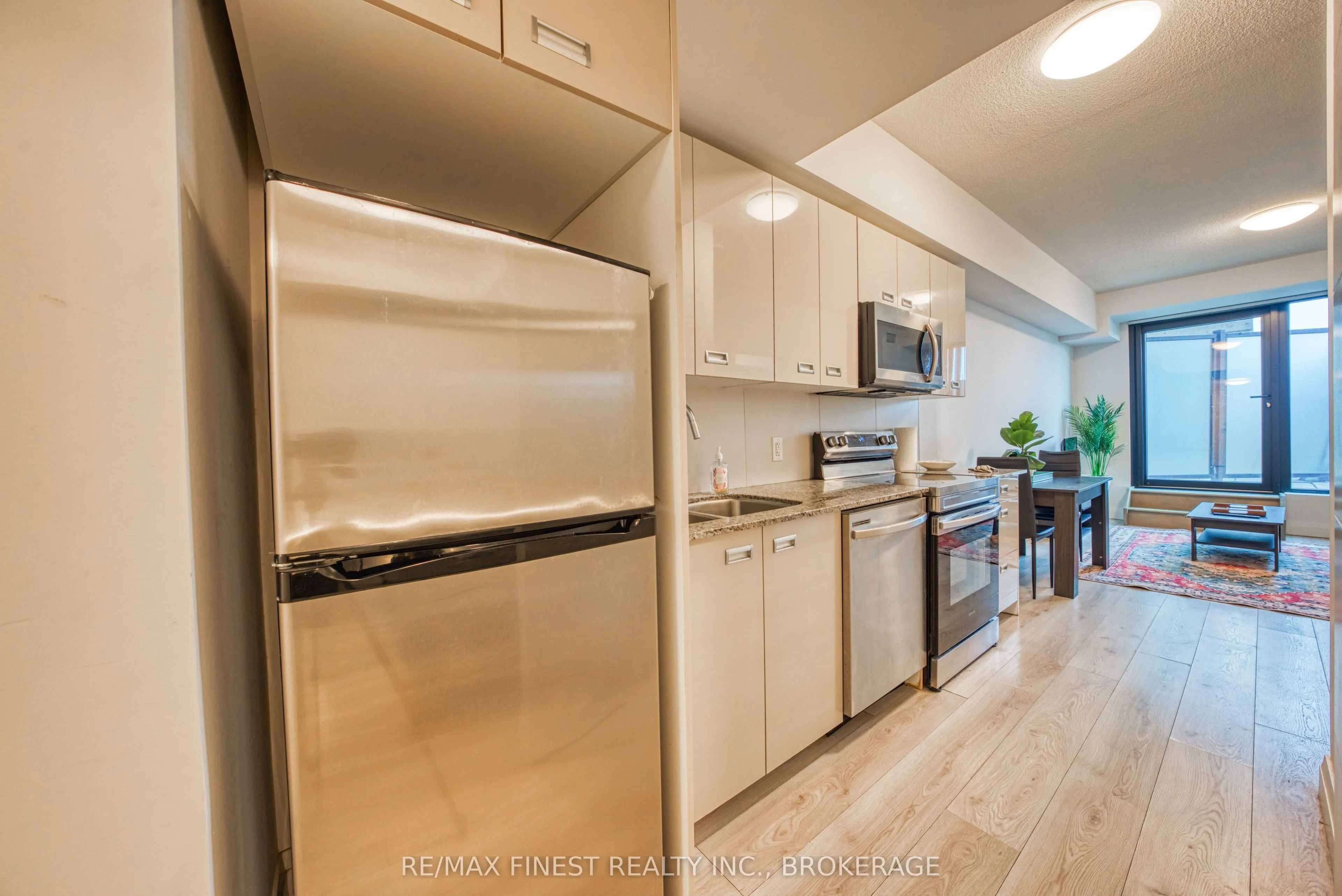 652 Princess Street #522