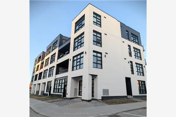101 Pinhey Street #304