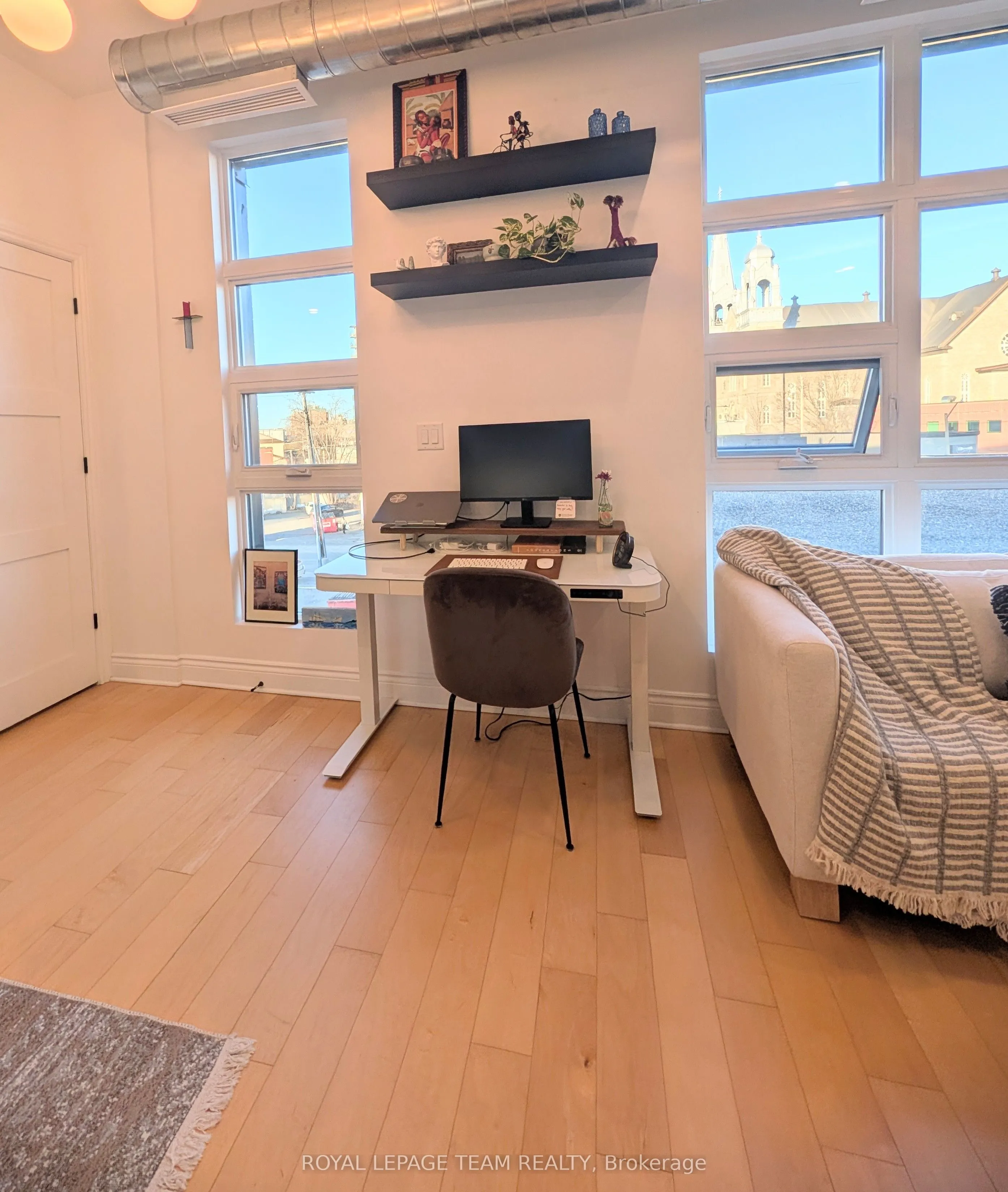 101 Pinhey Street #304