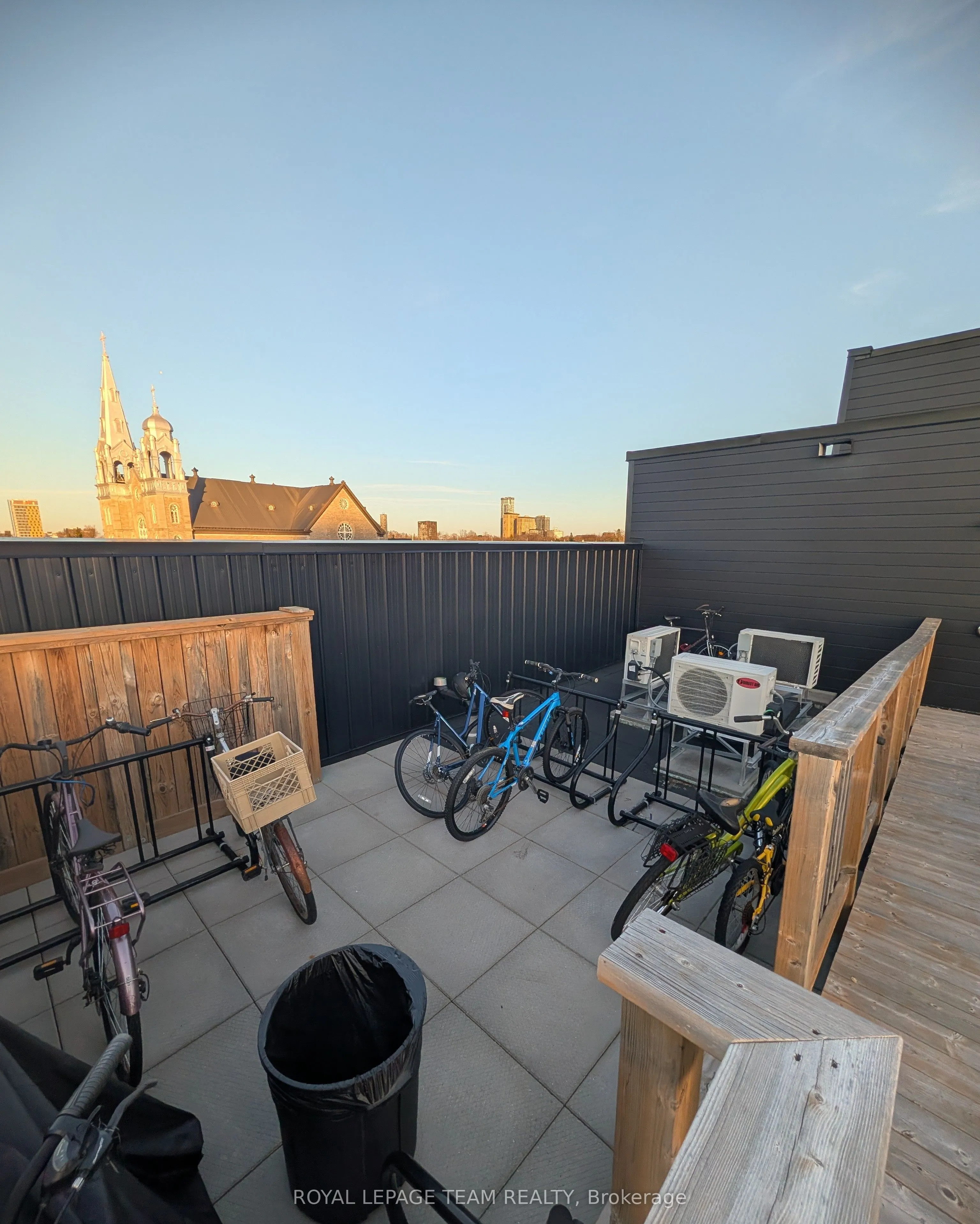 101 Pinhey Street #304