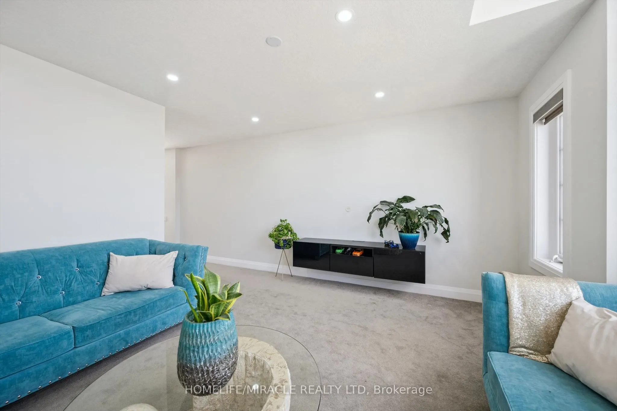 736 Wood Lily Street