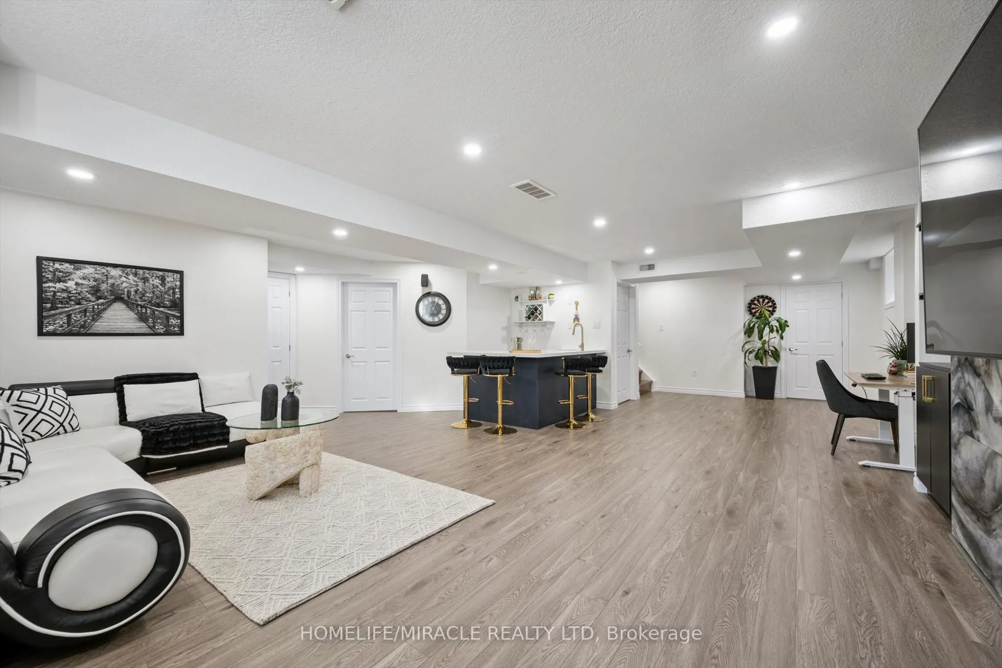 736 Wood Lily Street