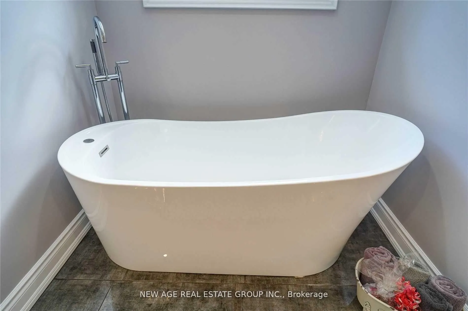 9031 Sideroad 17