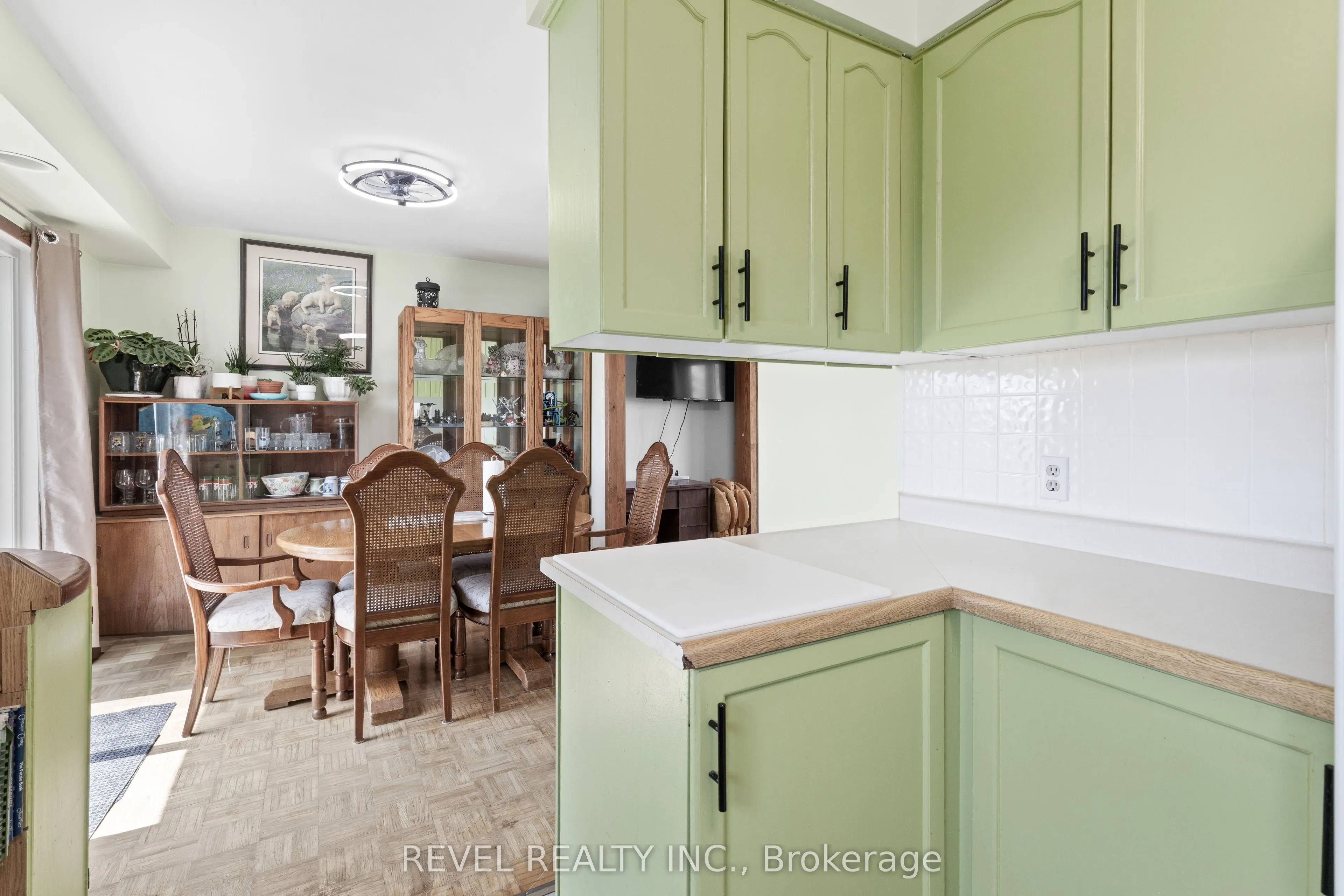 1038 Cresswell Road