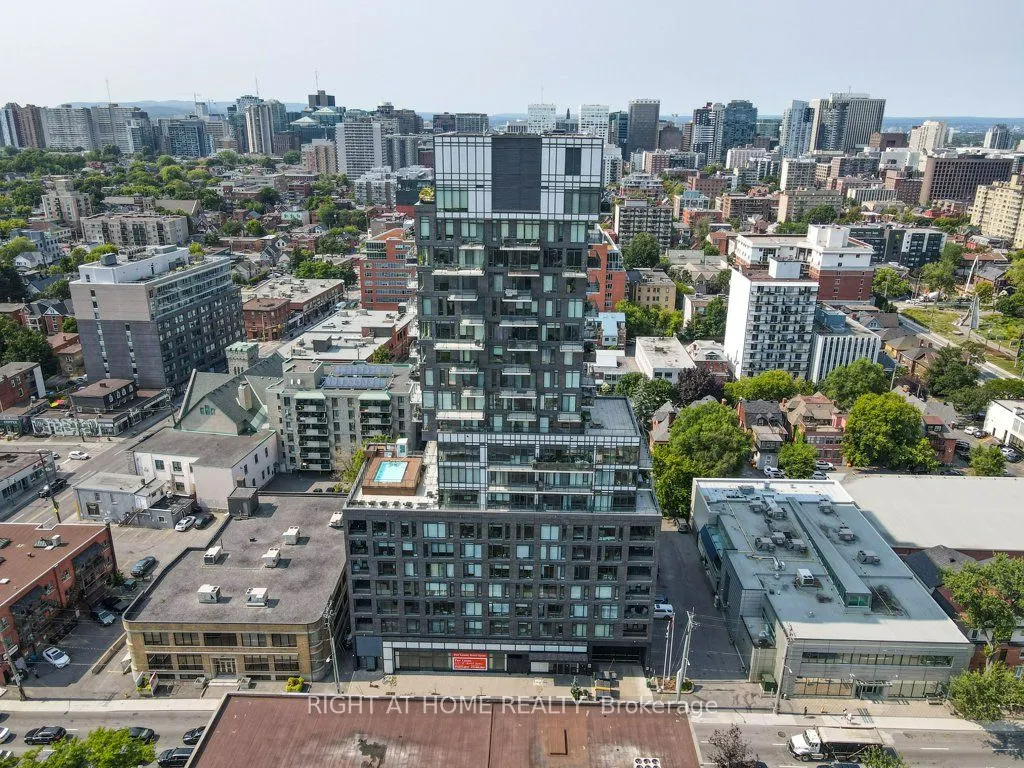 203 CATHERINE Street #705