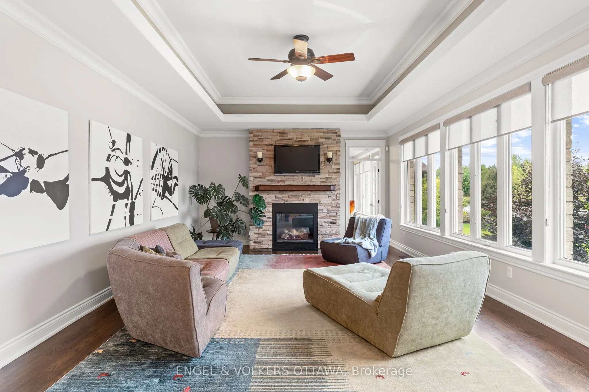 6808 Suncrest Drive