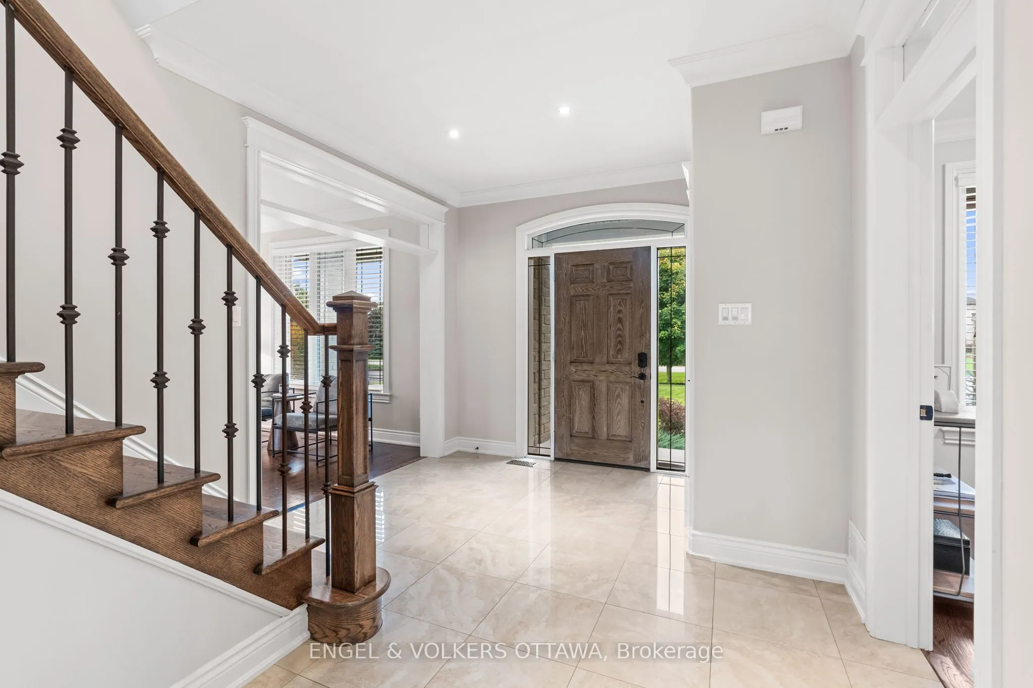 6808 Suncrest Drive