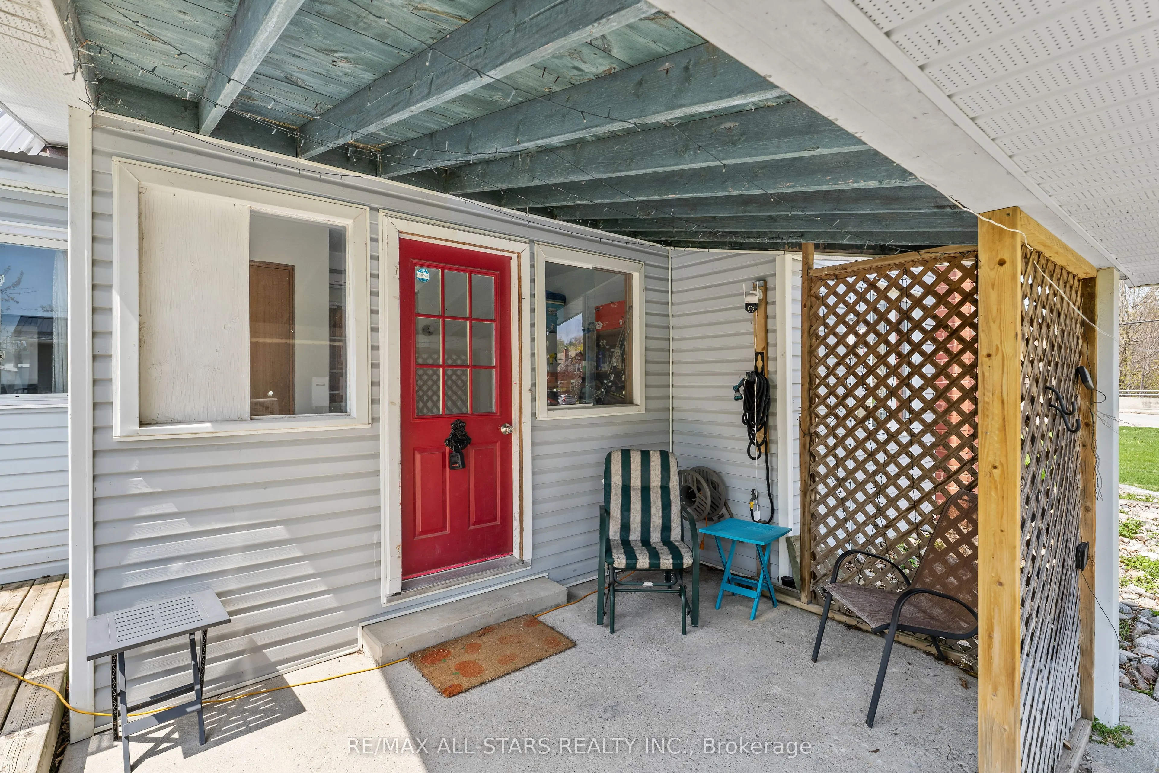 39 Francis Street W