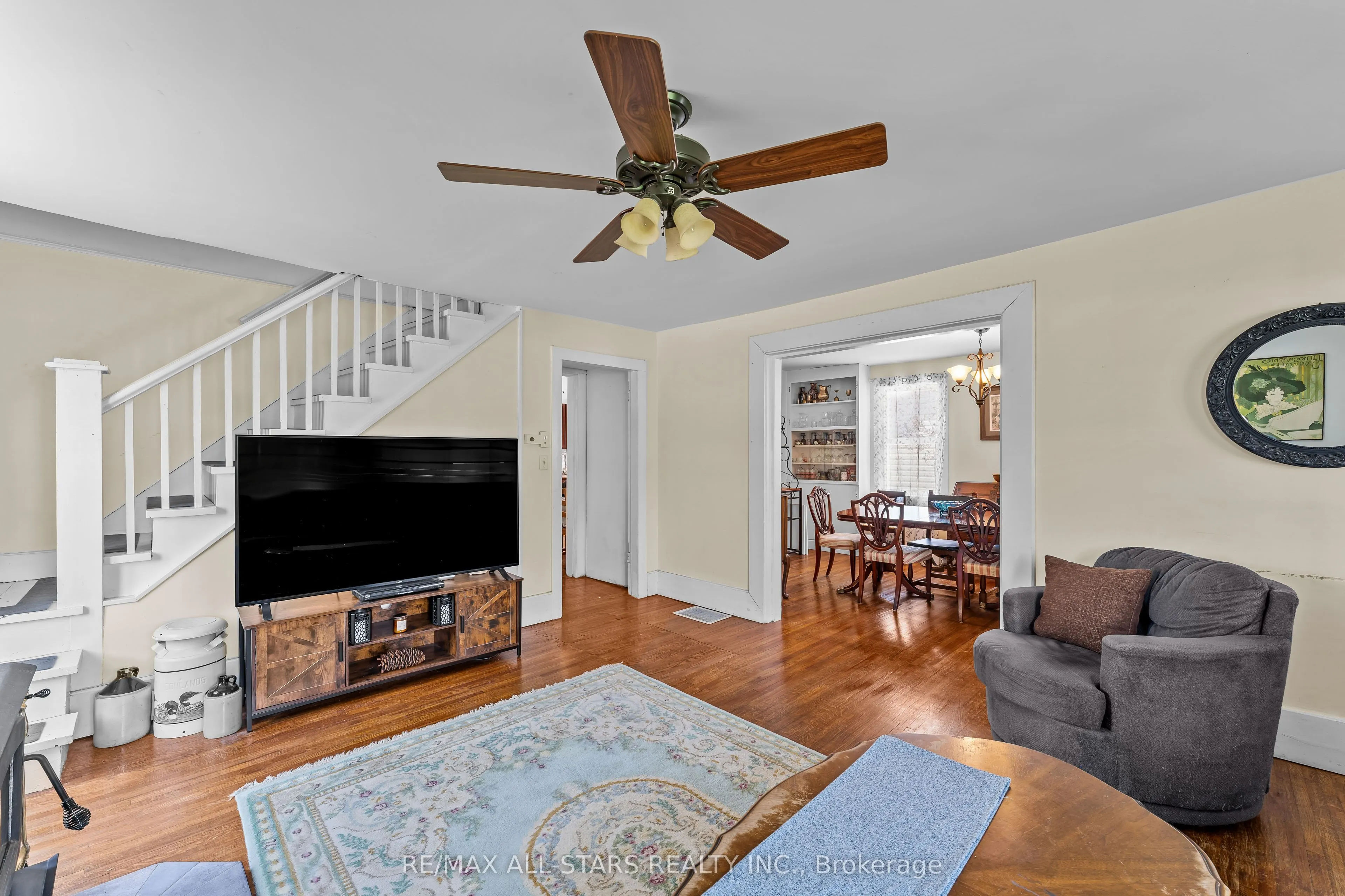 39 Francis Street W