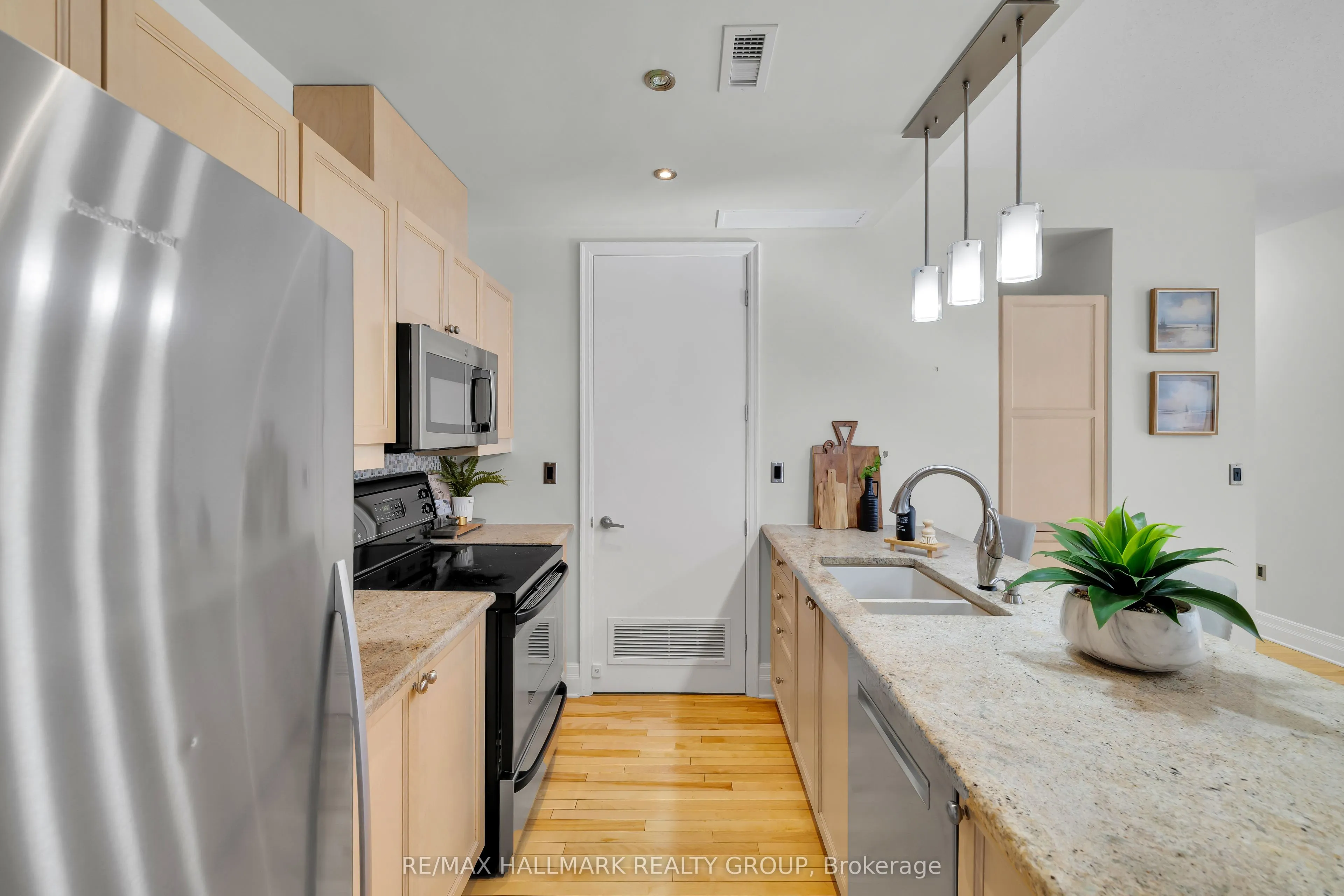 260 Besserer Street #203