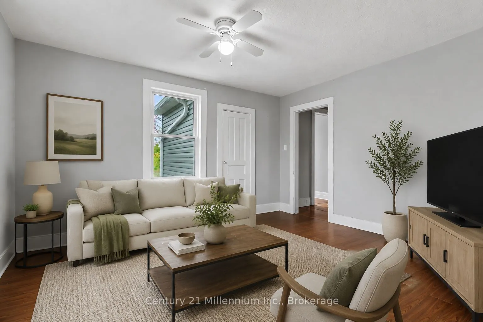 303025 15 Grey Road