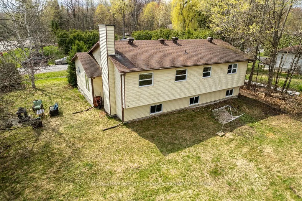 5529 Woodeden Drive