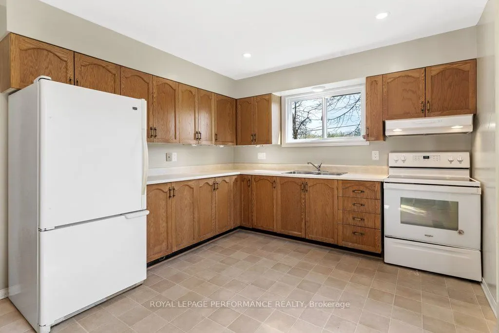 5529 Woodeden Drive