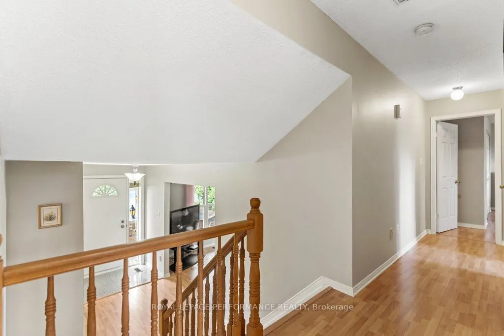 5529 Woodeden Drive