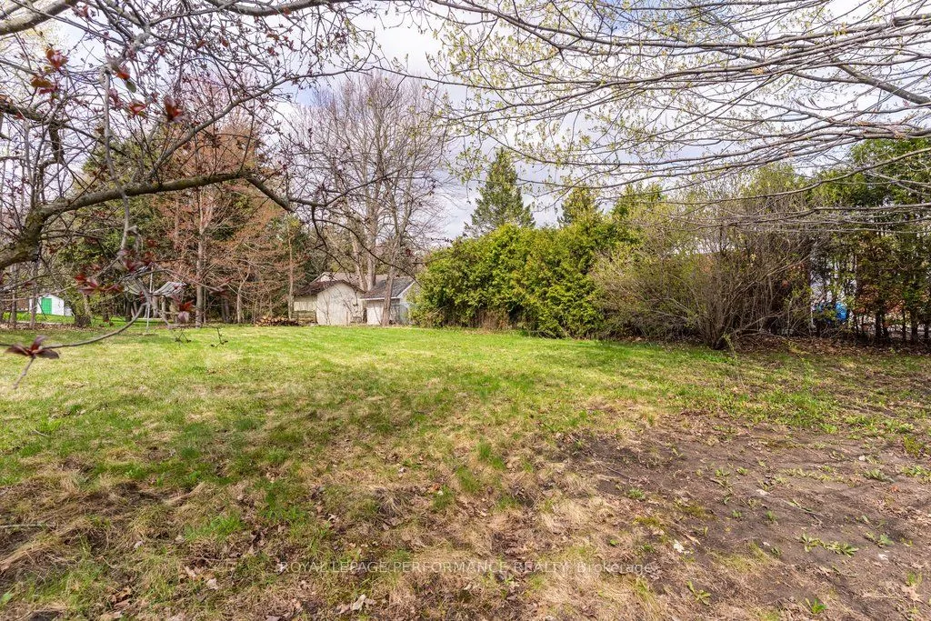 5529 Woodeden Drive