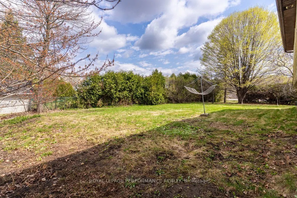 5529 Woodeden Drive
