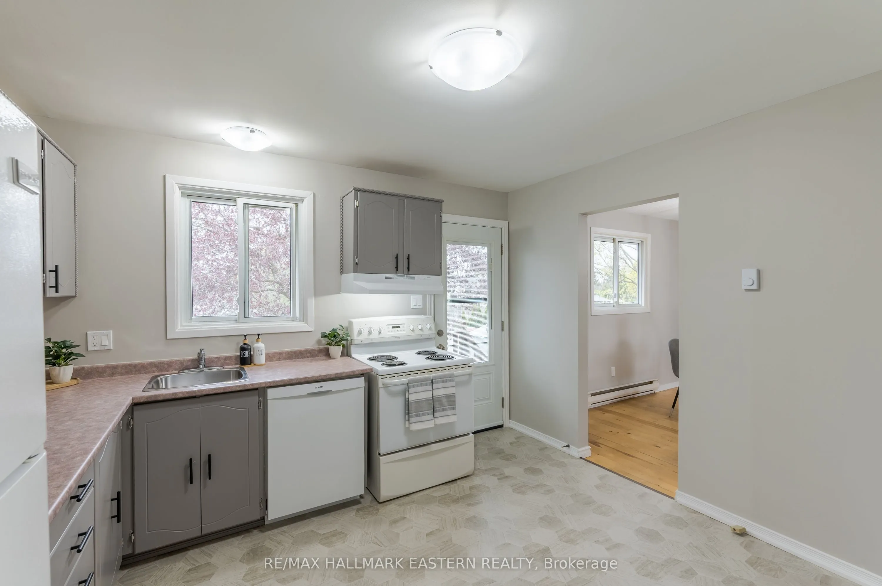 591 Otonabee Drive