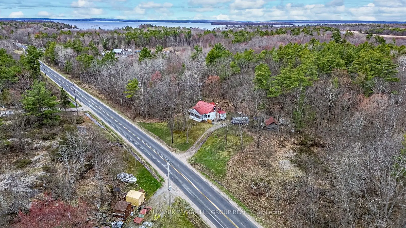 1301 Honey Harbour Road