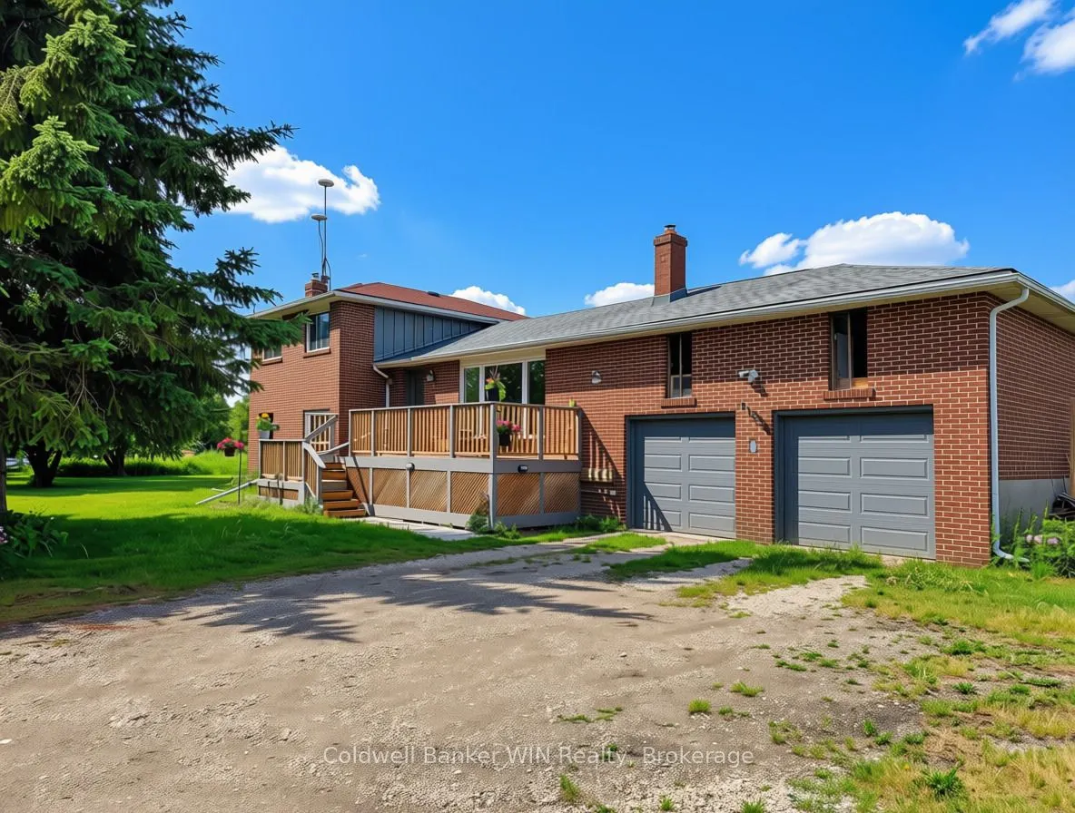111690 Grey Road 14