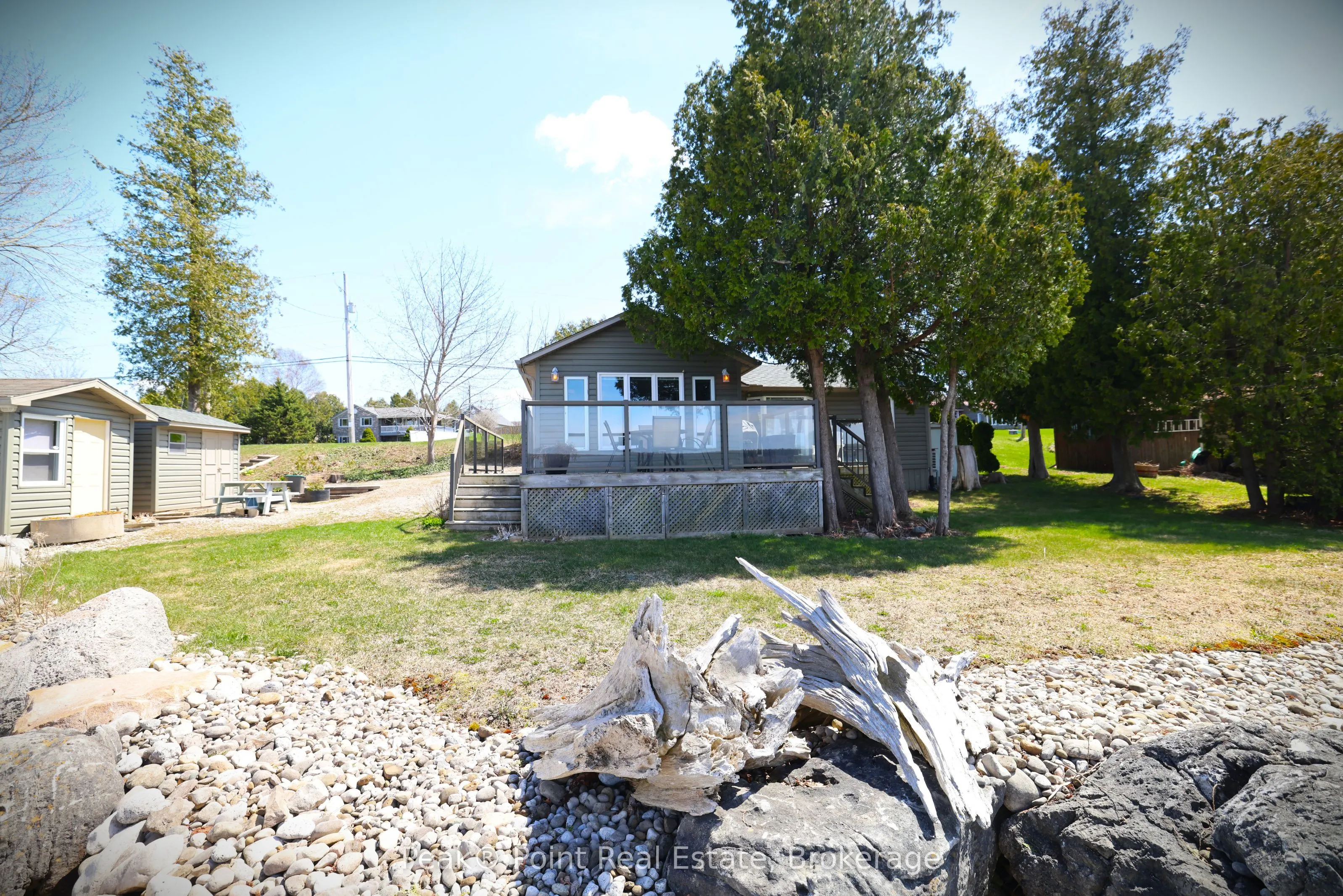 502233 Grey 1 Road