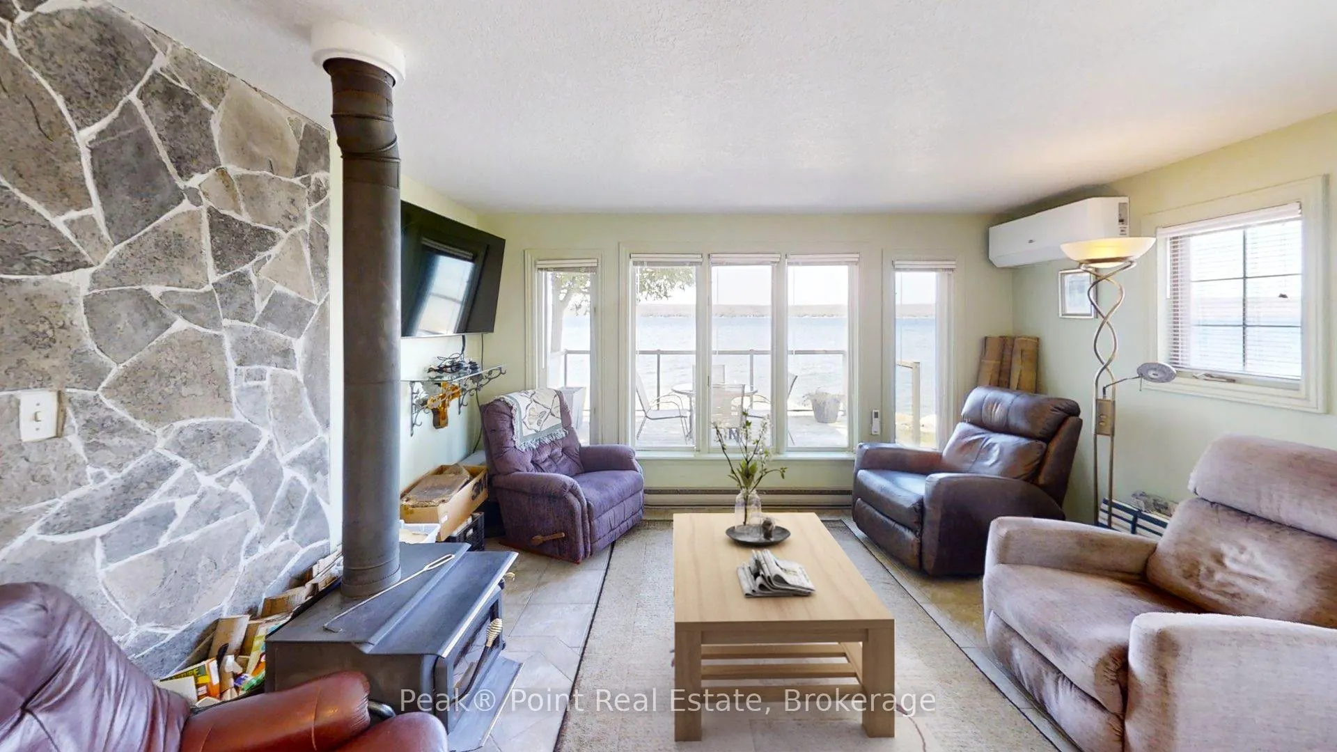 502233 Grey 1 Road