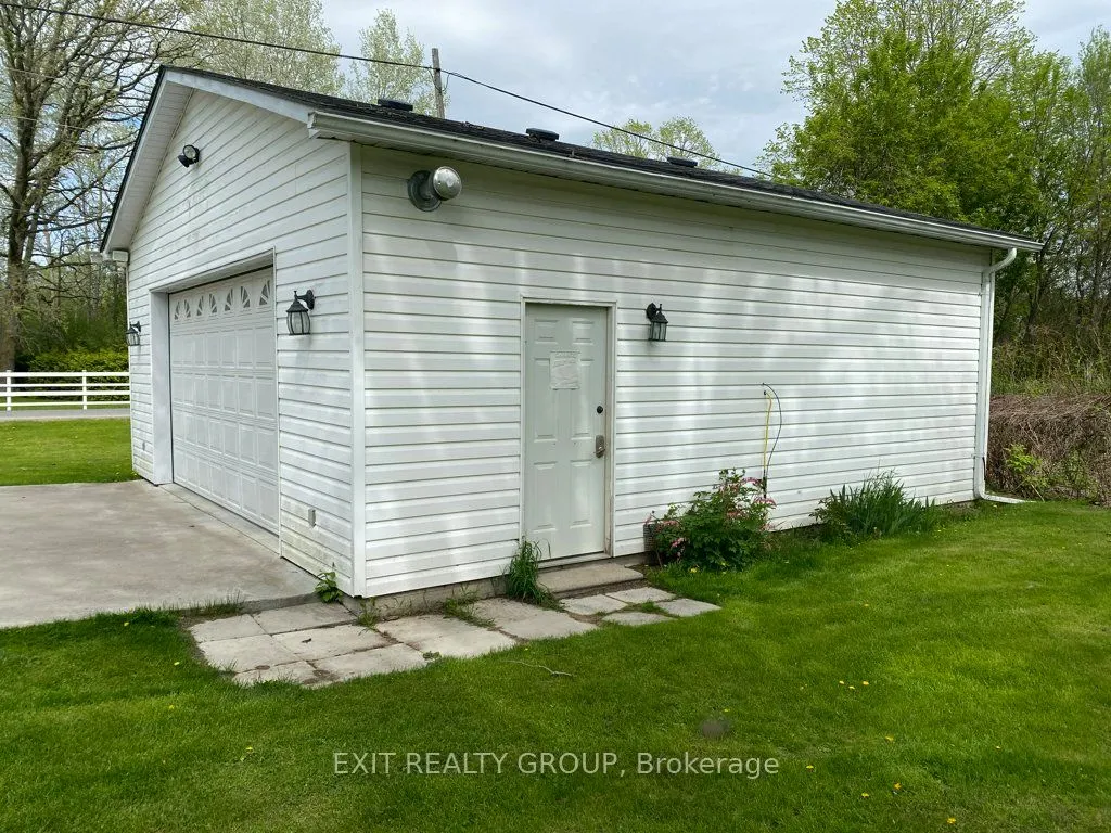 87 Bernard Long Road