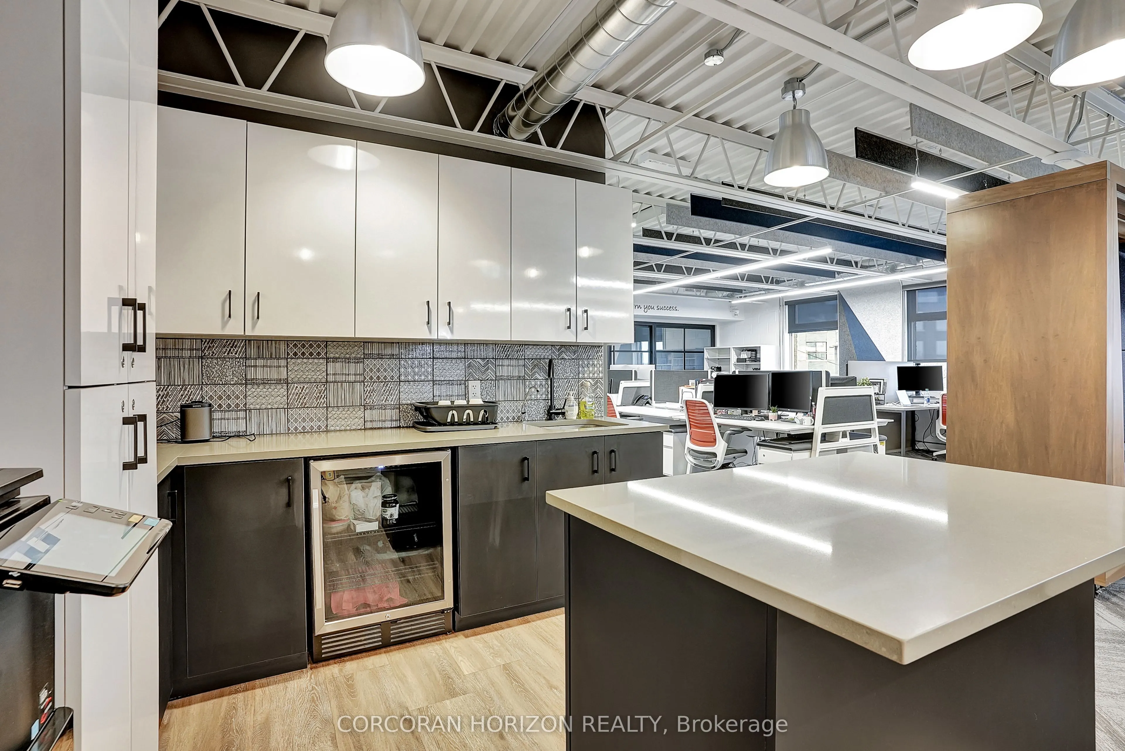 618 King Street W