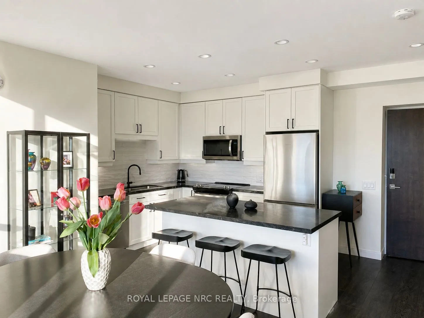 118 West Street #604