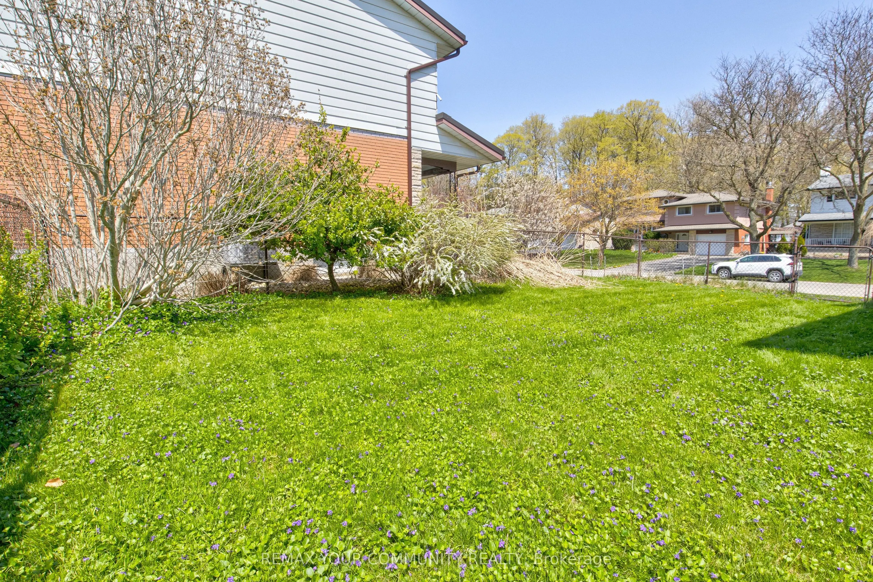 557 Glen Manor Boulevard