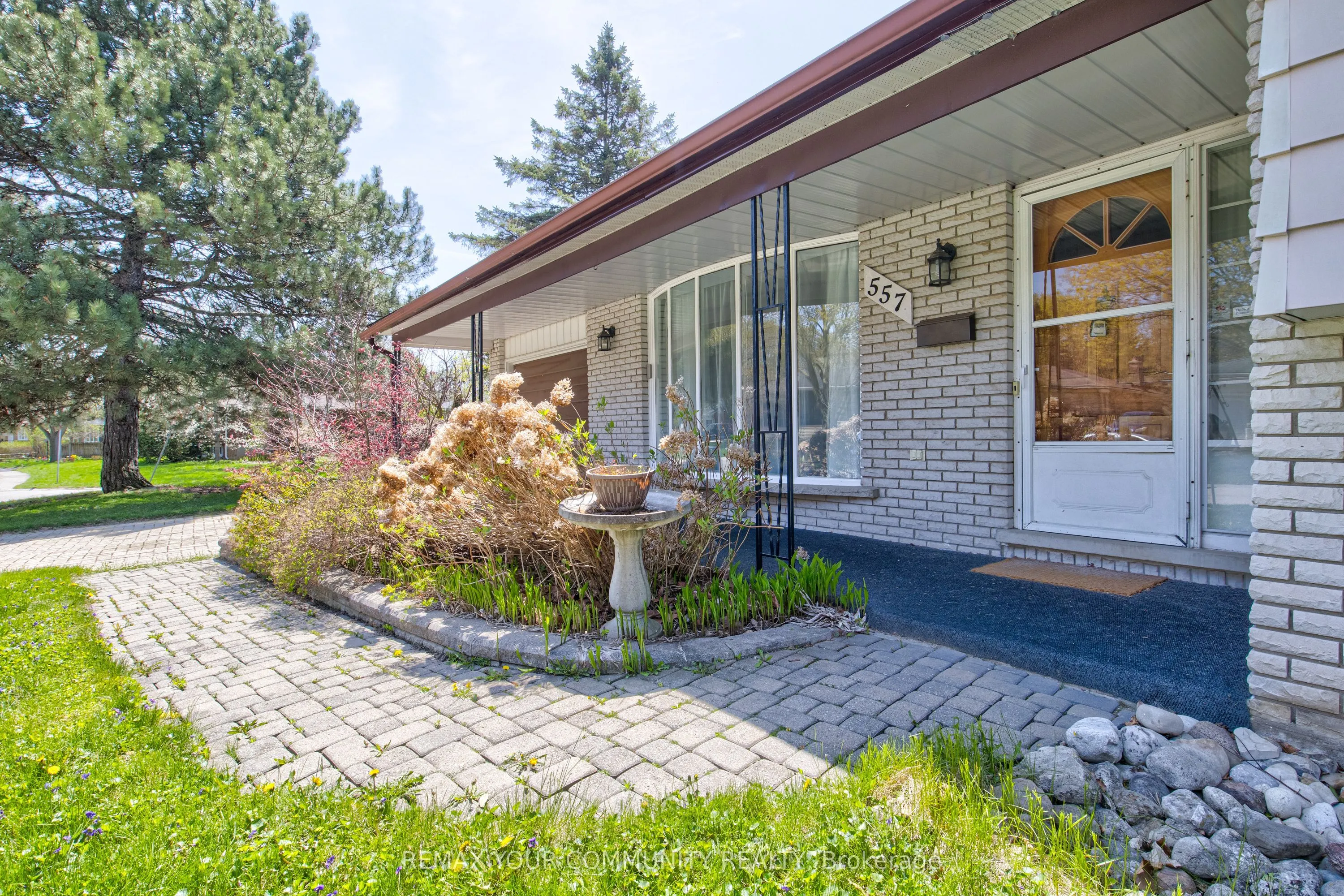 557 Glen Manor Boulevard