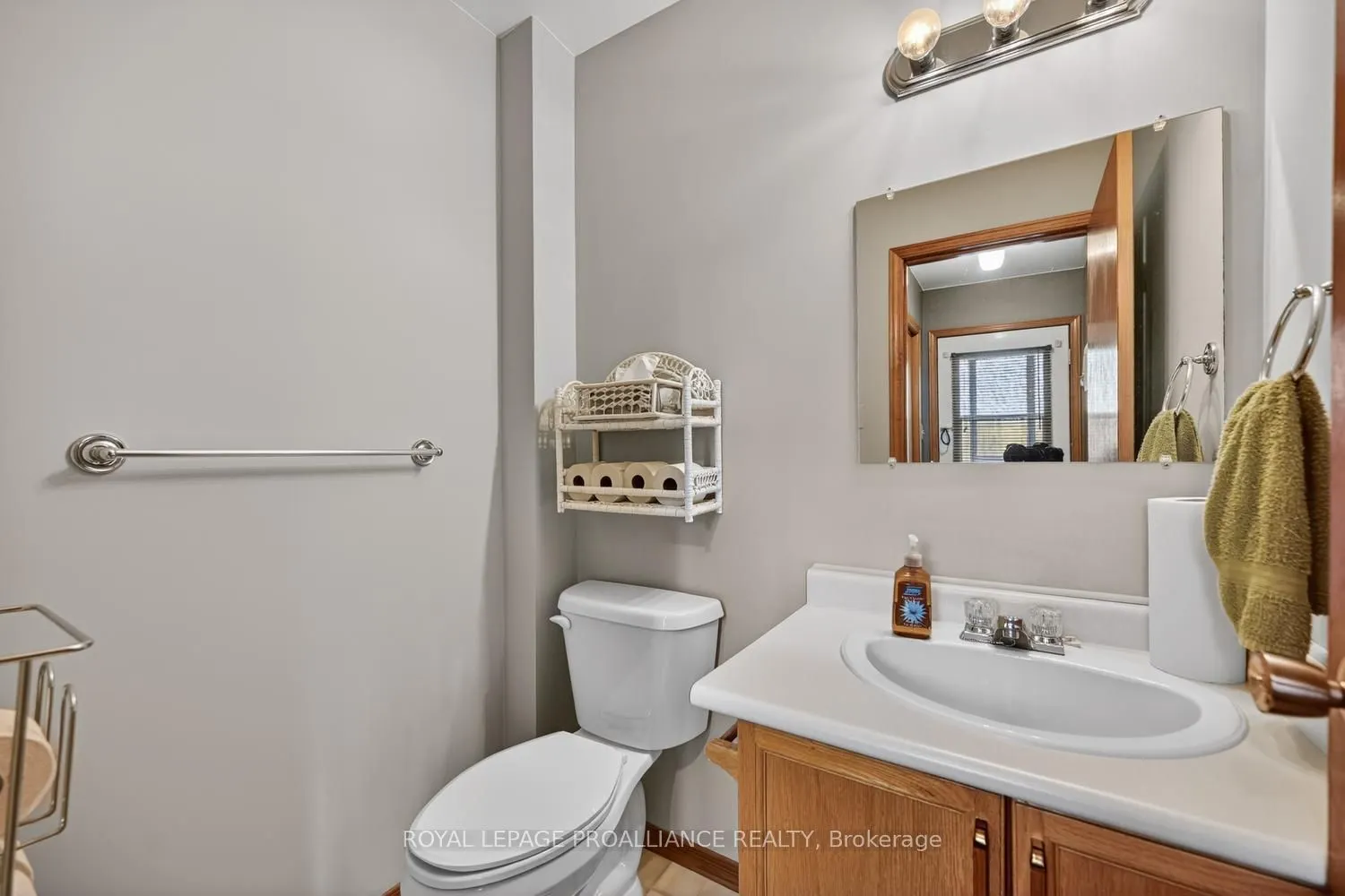 5126 Meadowland Drive W