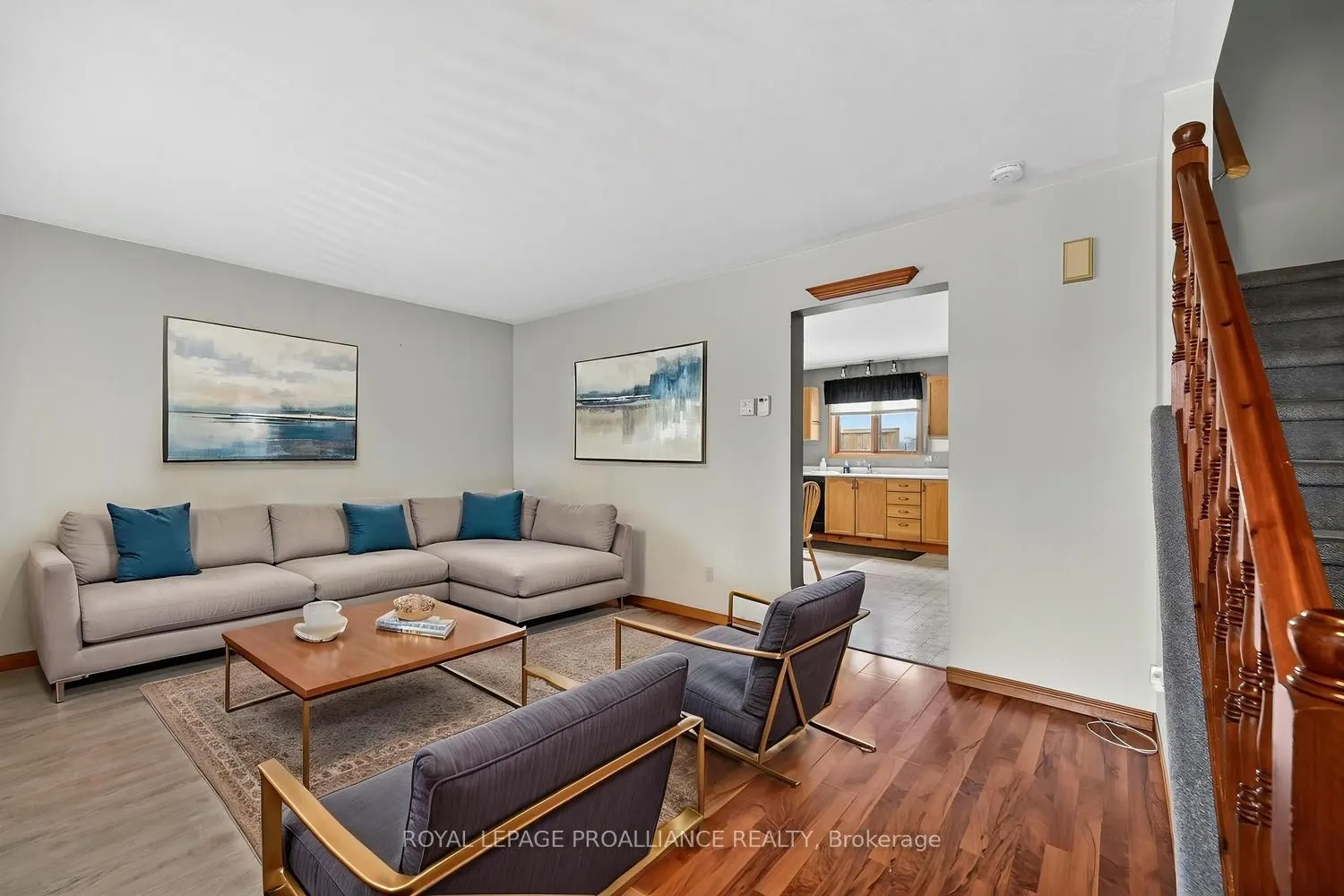 5126 Meadowland Drive W