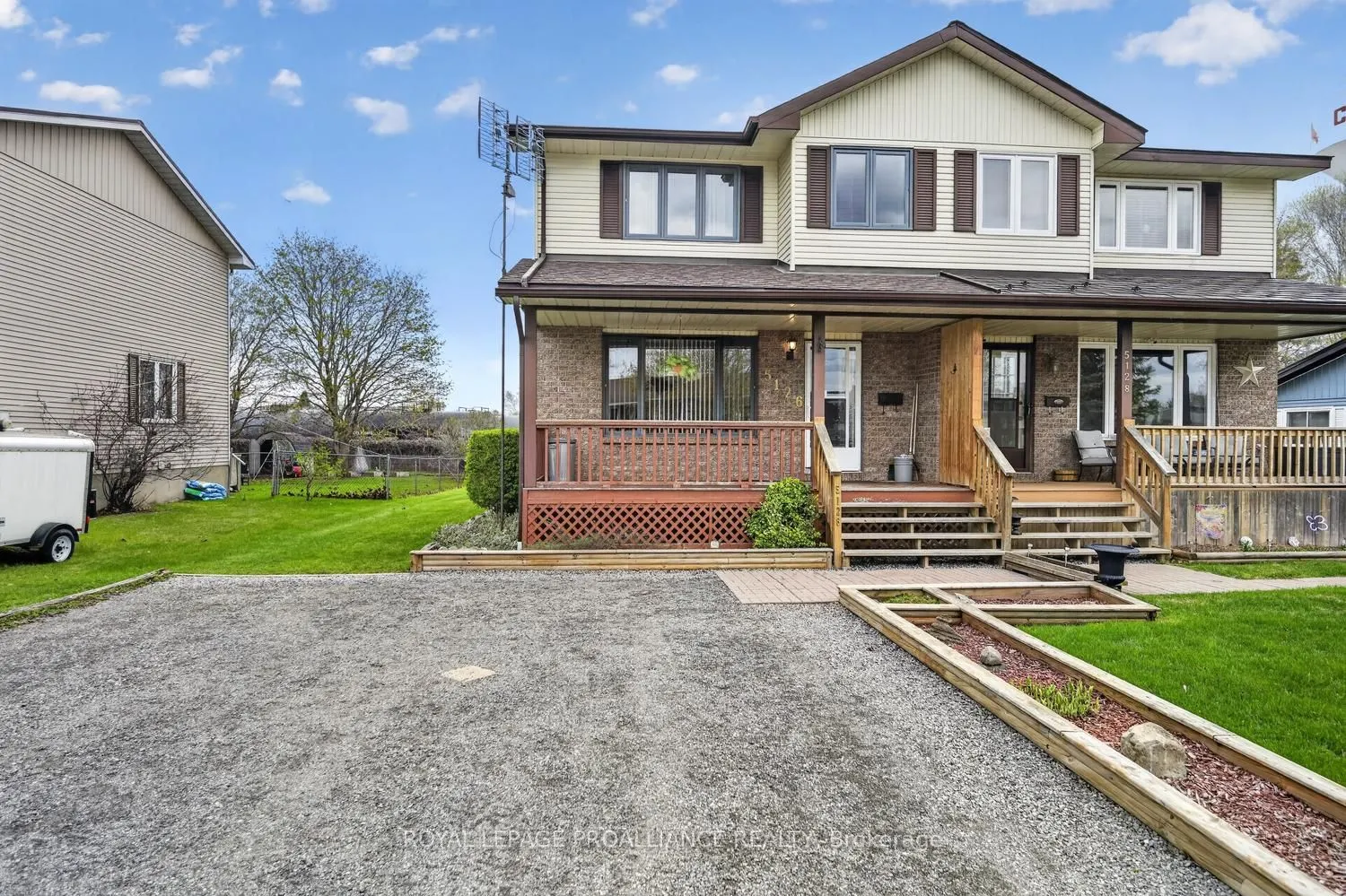 5126 Meadowland Drive W