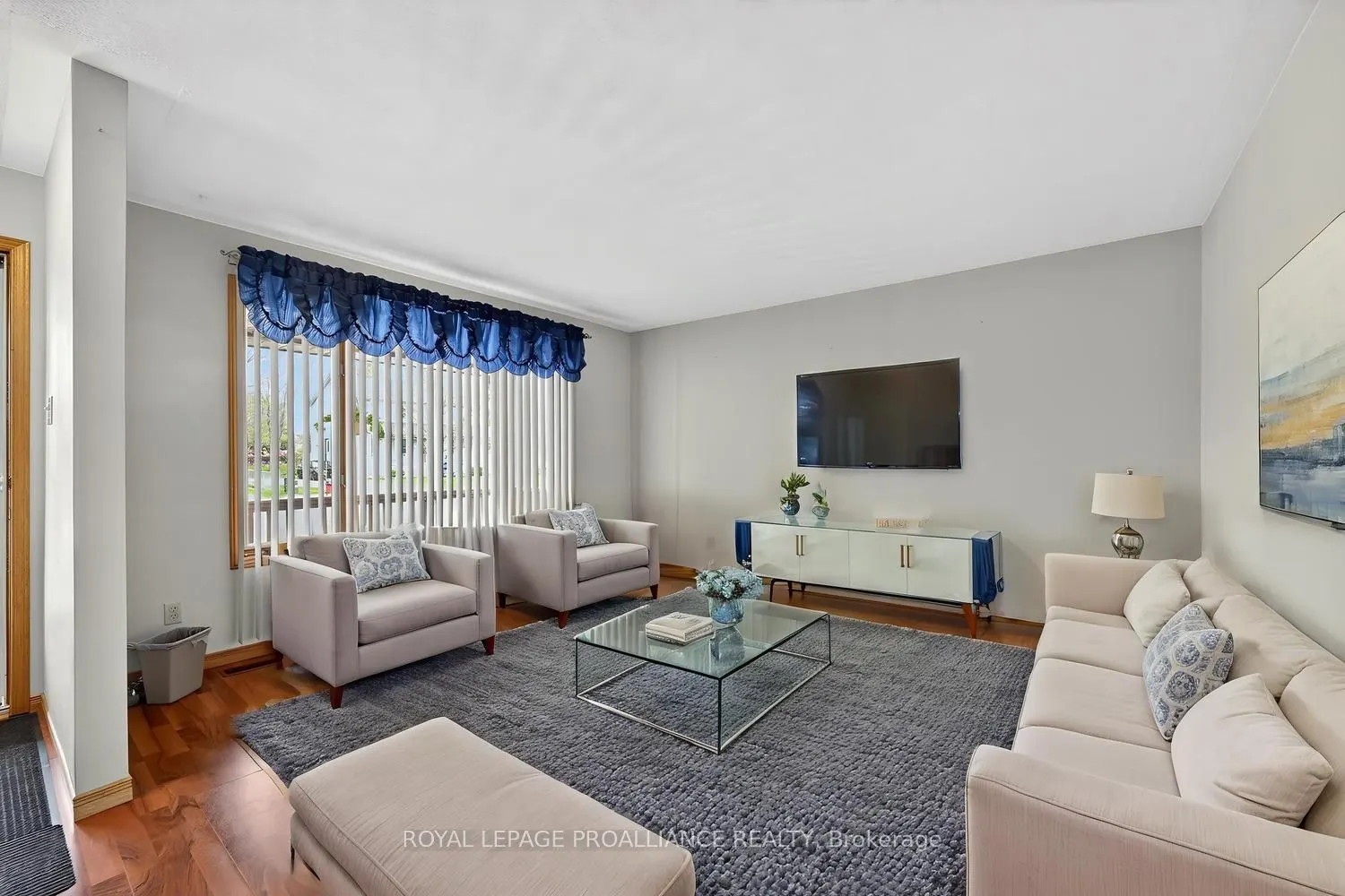 5126 Meadowland Drive W