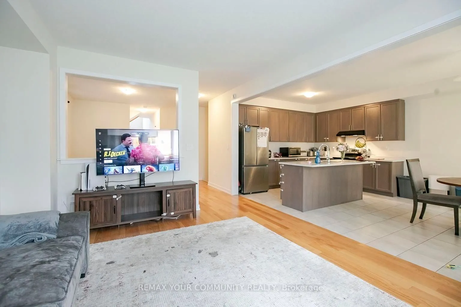 106 Higgins Avenue