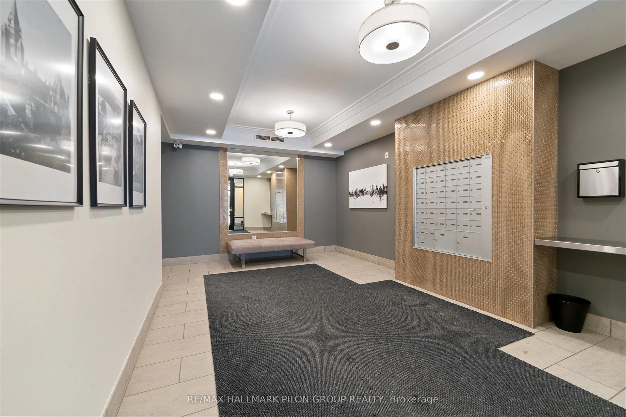 950 Marguerite Avenue #109