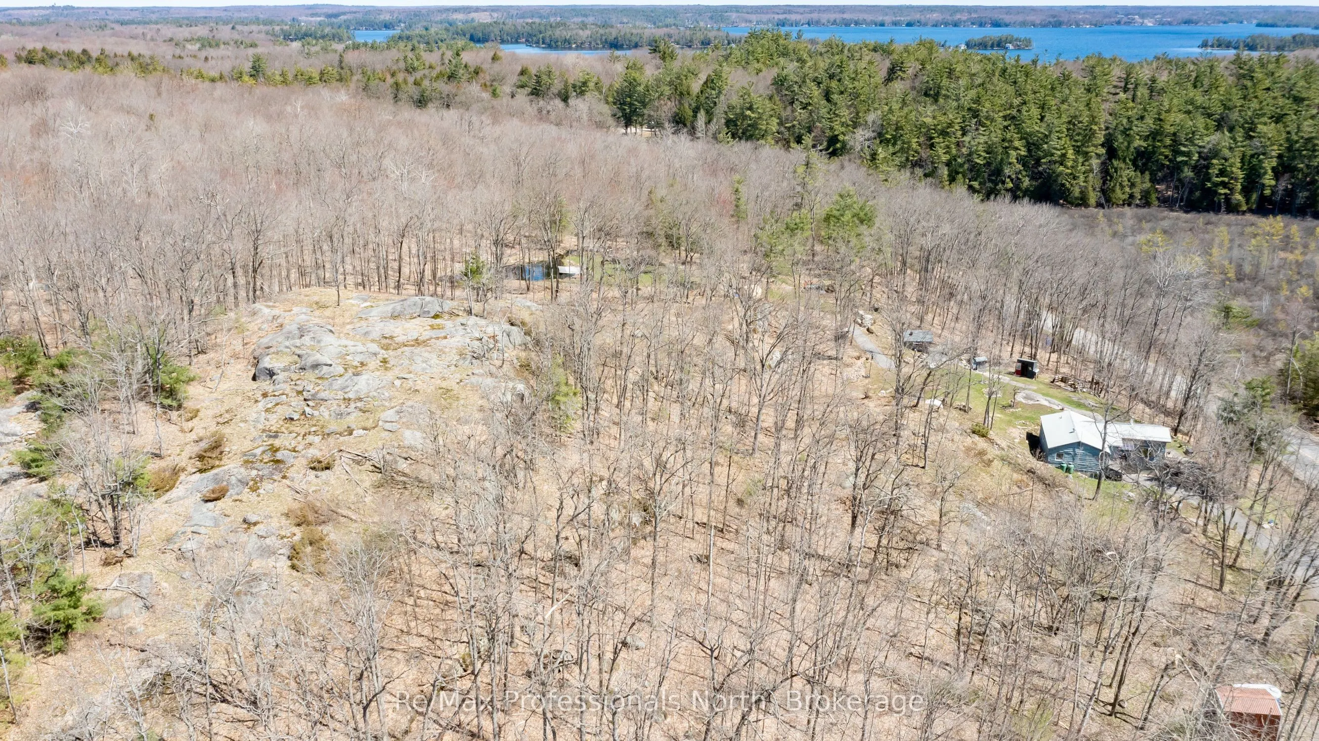 1017 BARLOCHAN Road