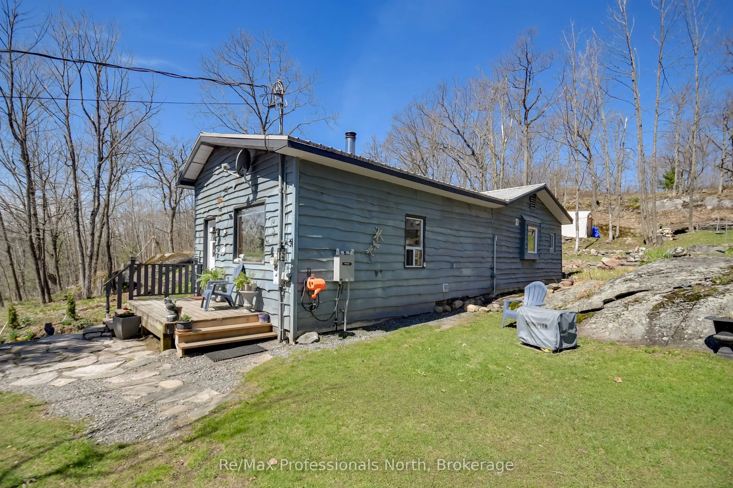 1017 BARLOCHAN Road