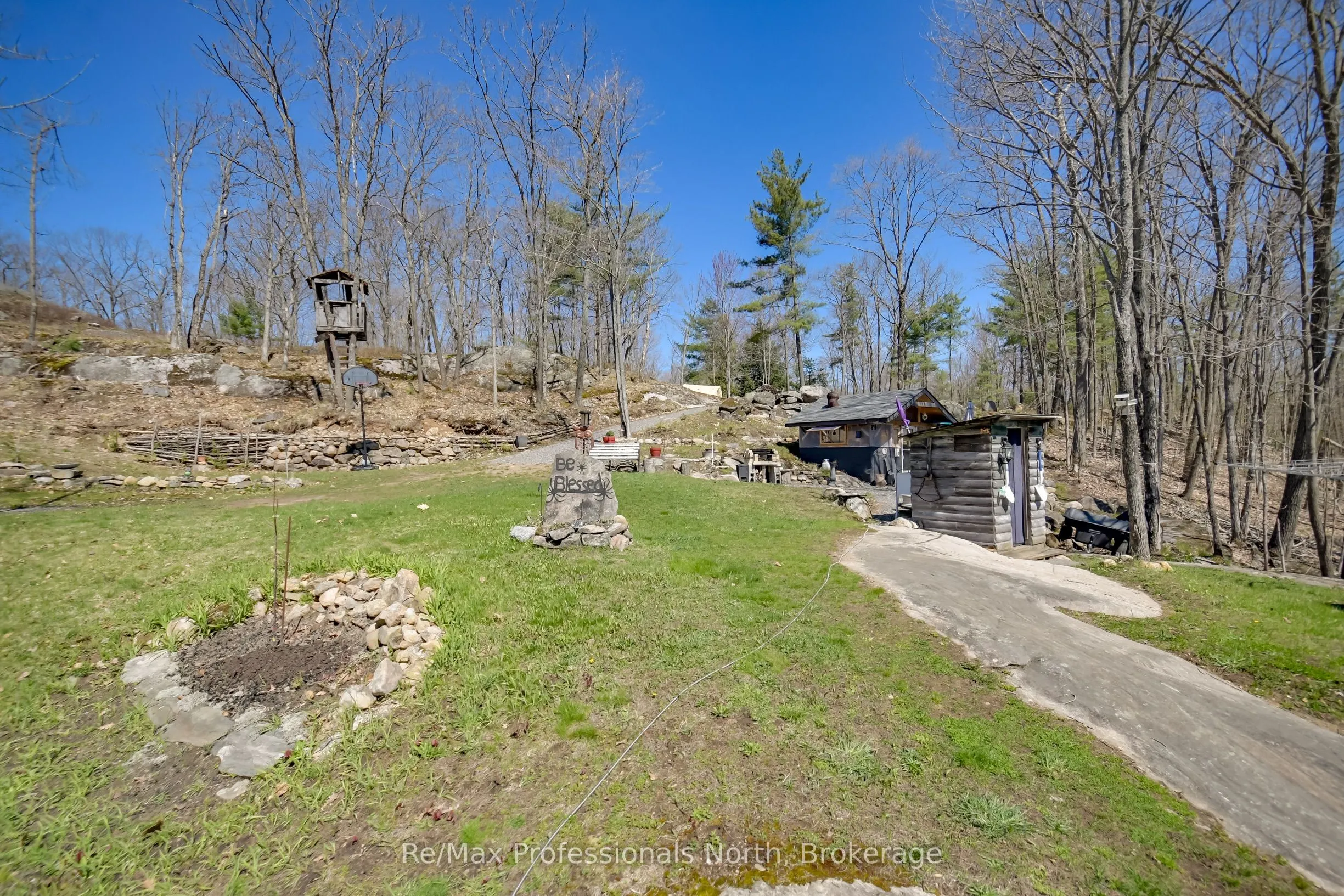 1017 BARLOCHAN Road
