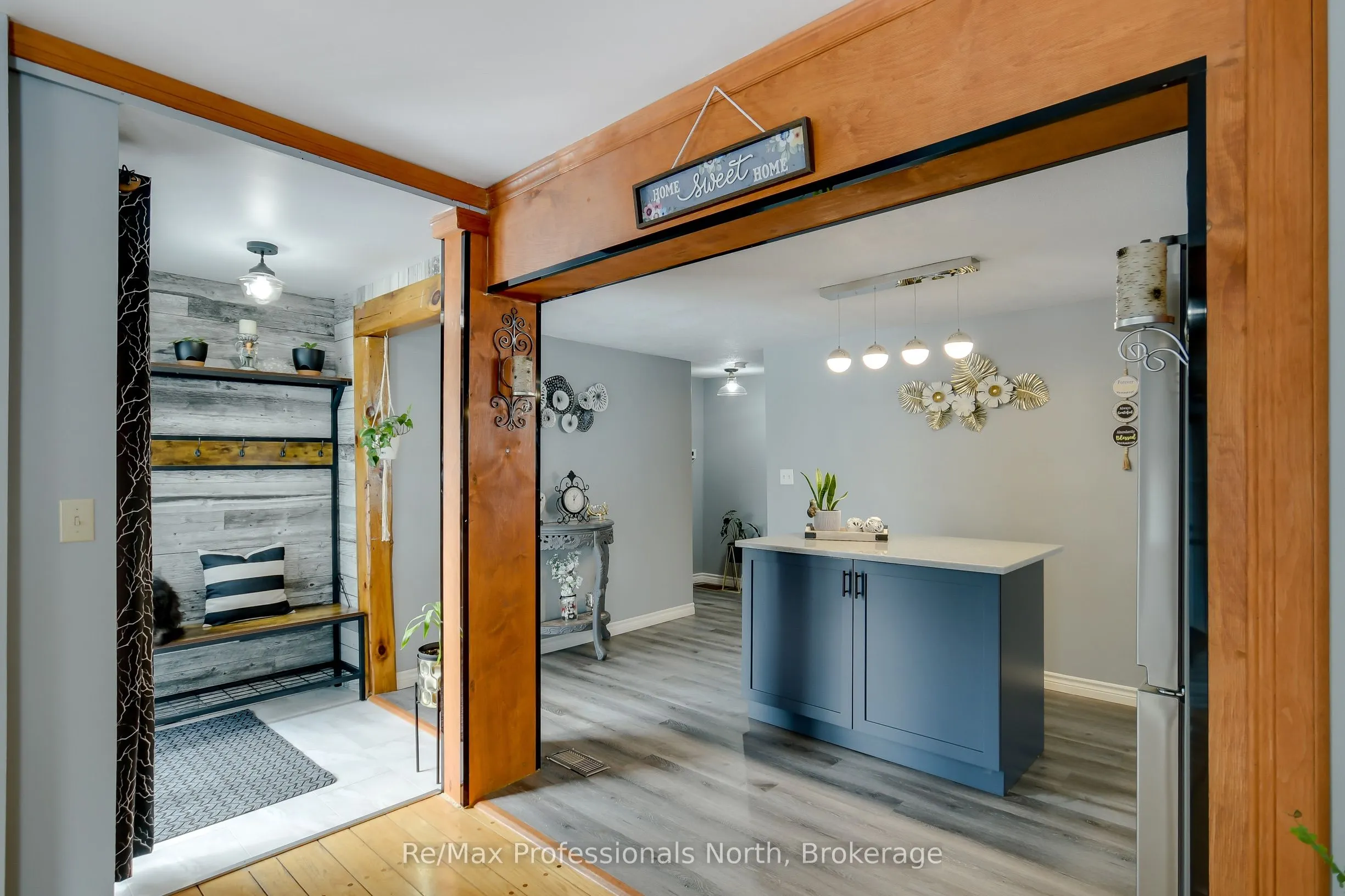 1017 BARLOCHAN Road