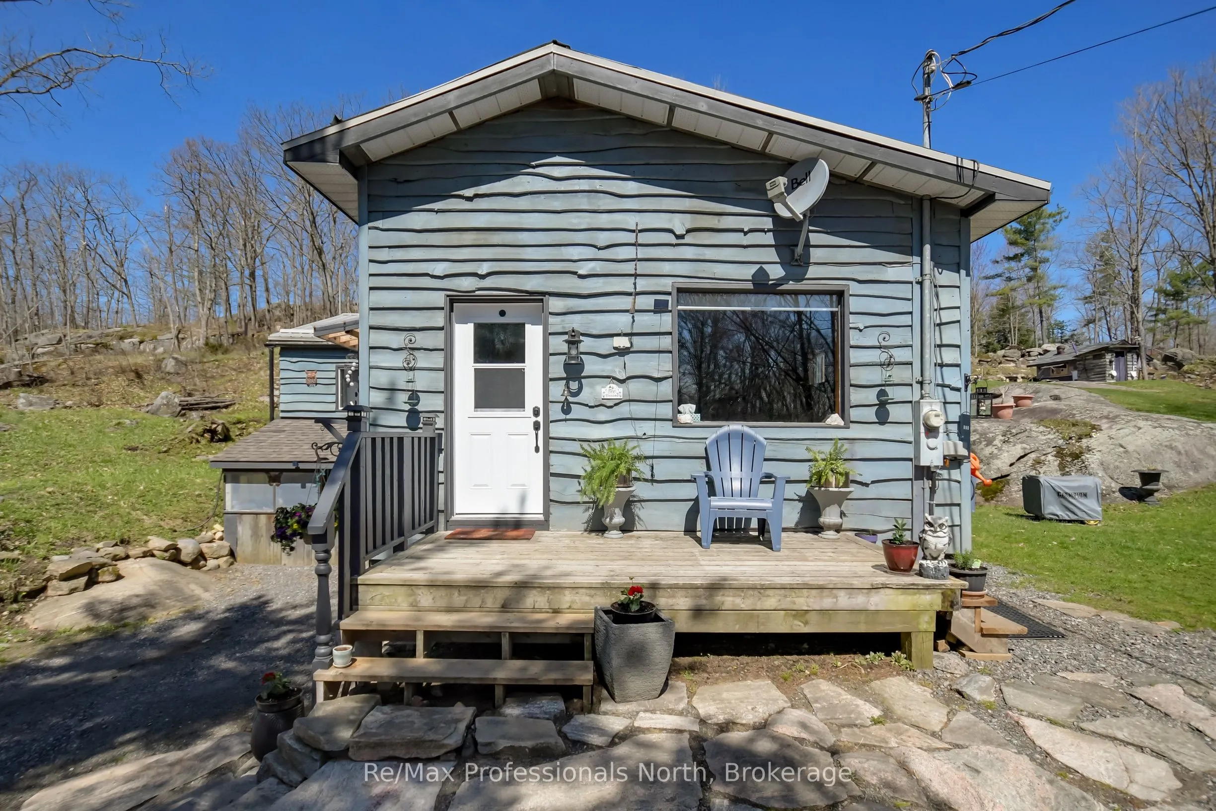 1017 BARLOCHAN Road